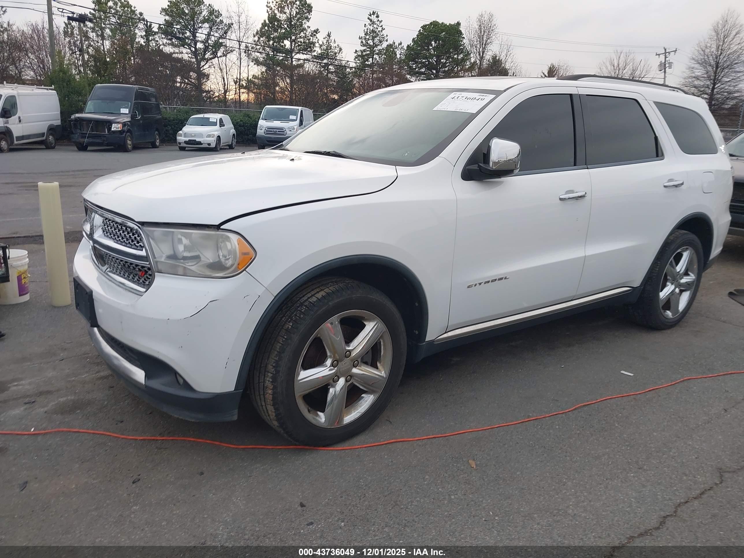 DODGE DURANGO image 2