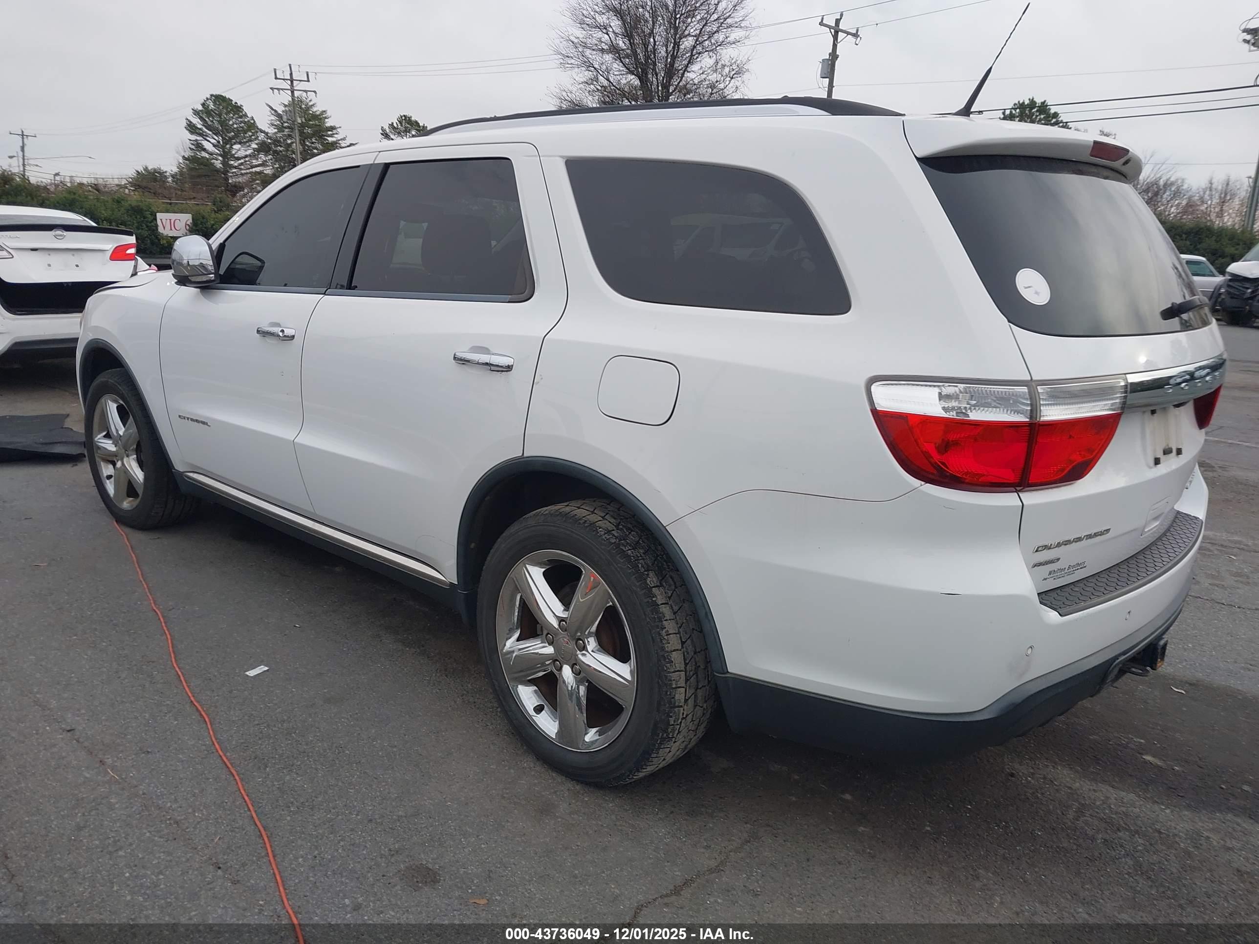 DODGE DURANGO image 3