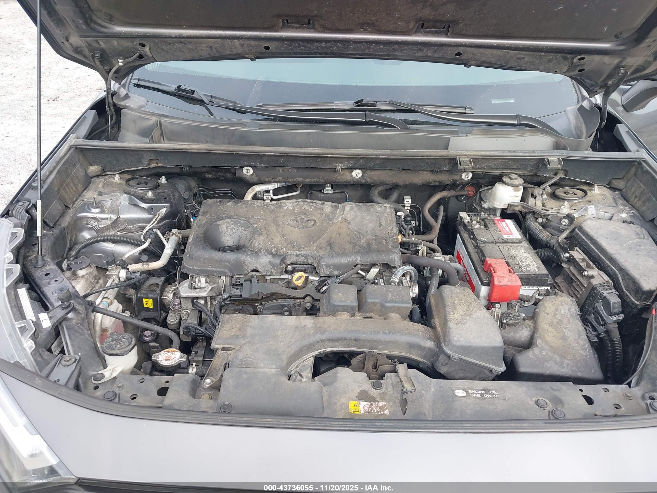 TOYOTA RAV4 image 10
