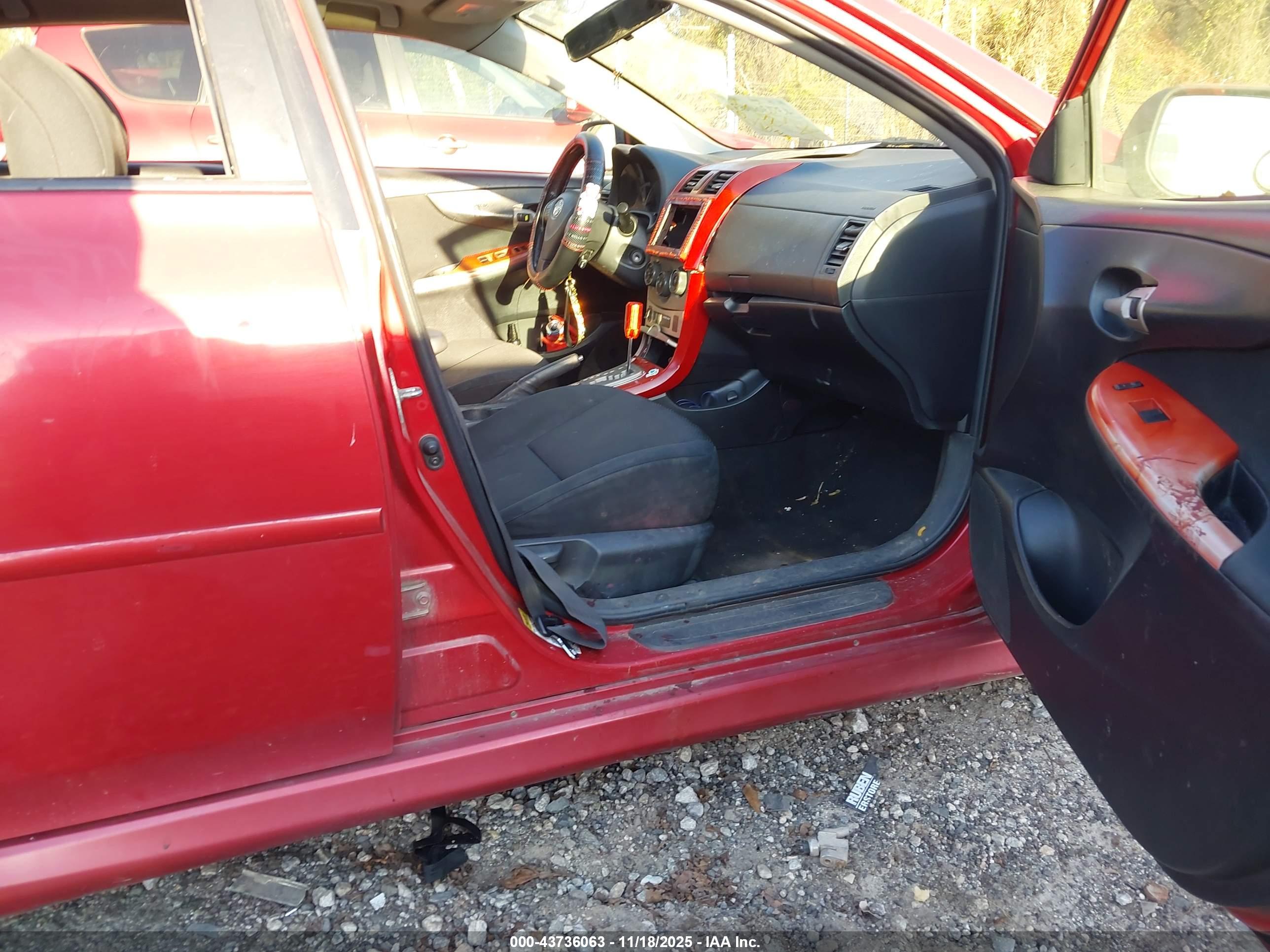 TOYOTA COROLLA image 5
