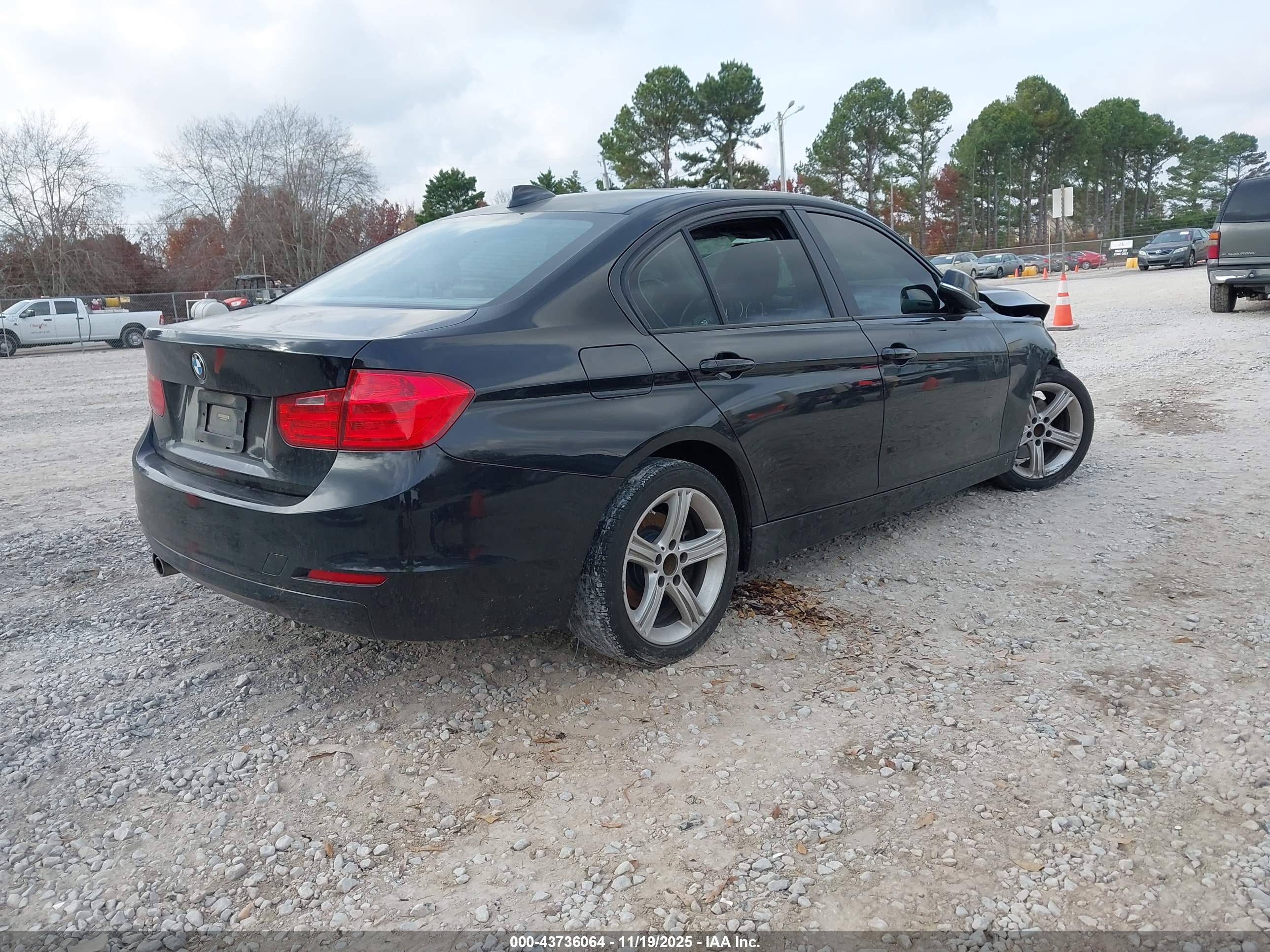 BMW 328I image 4