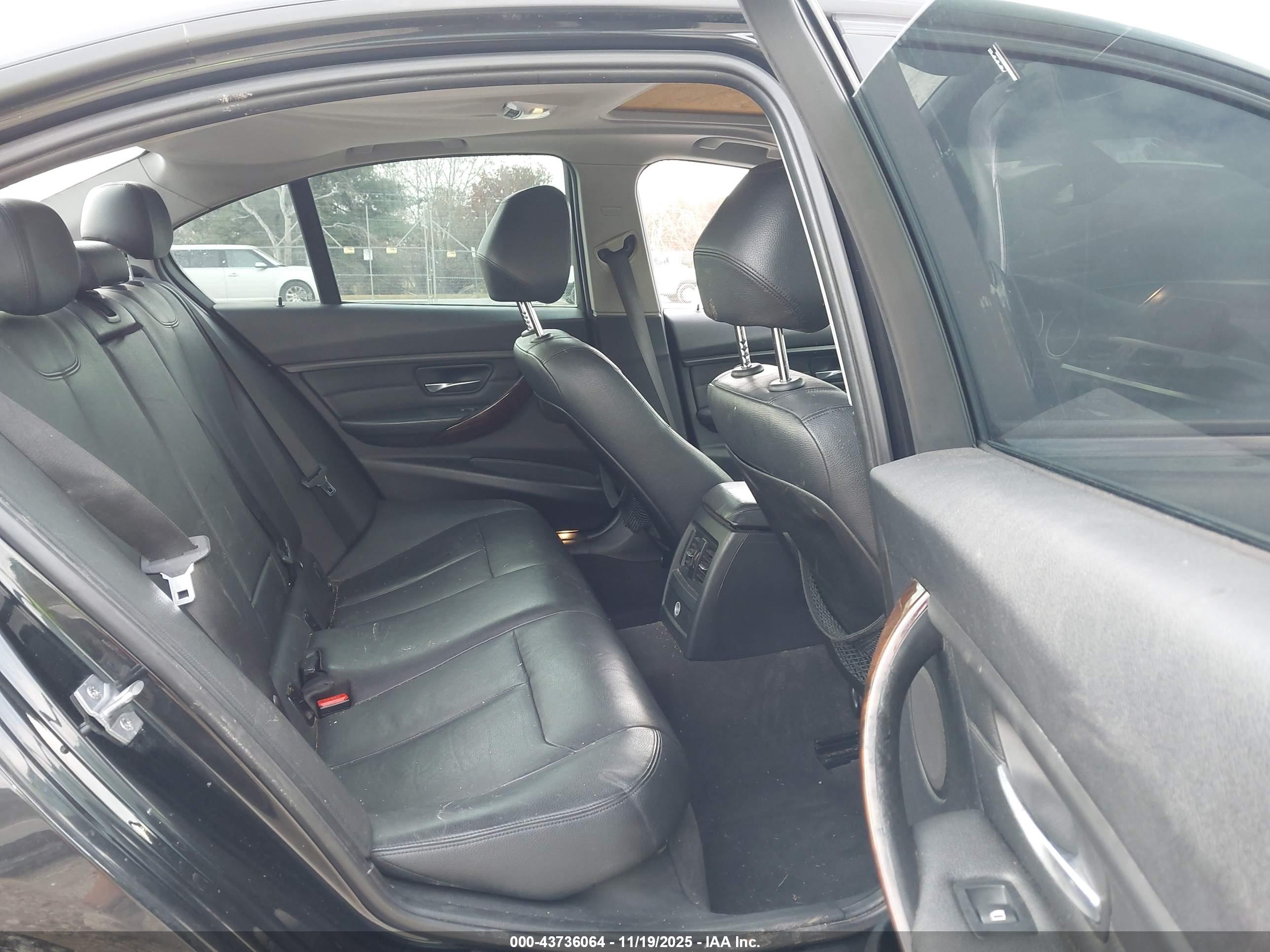 BMW 328I image 8