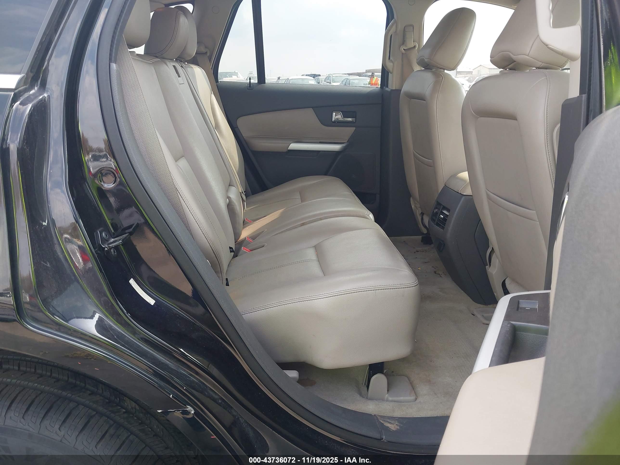 FORD EDGE image 8