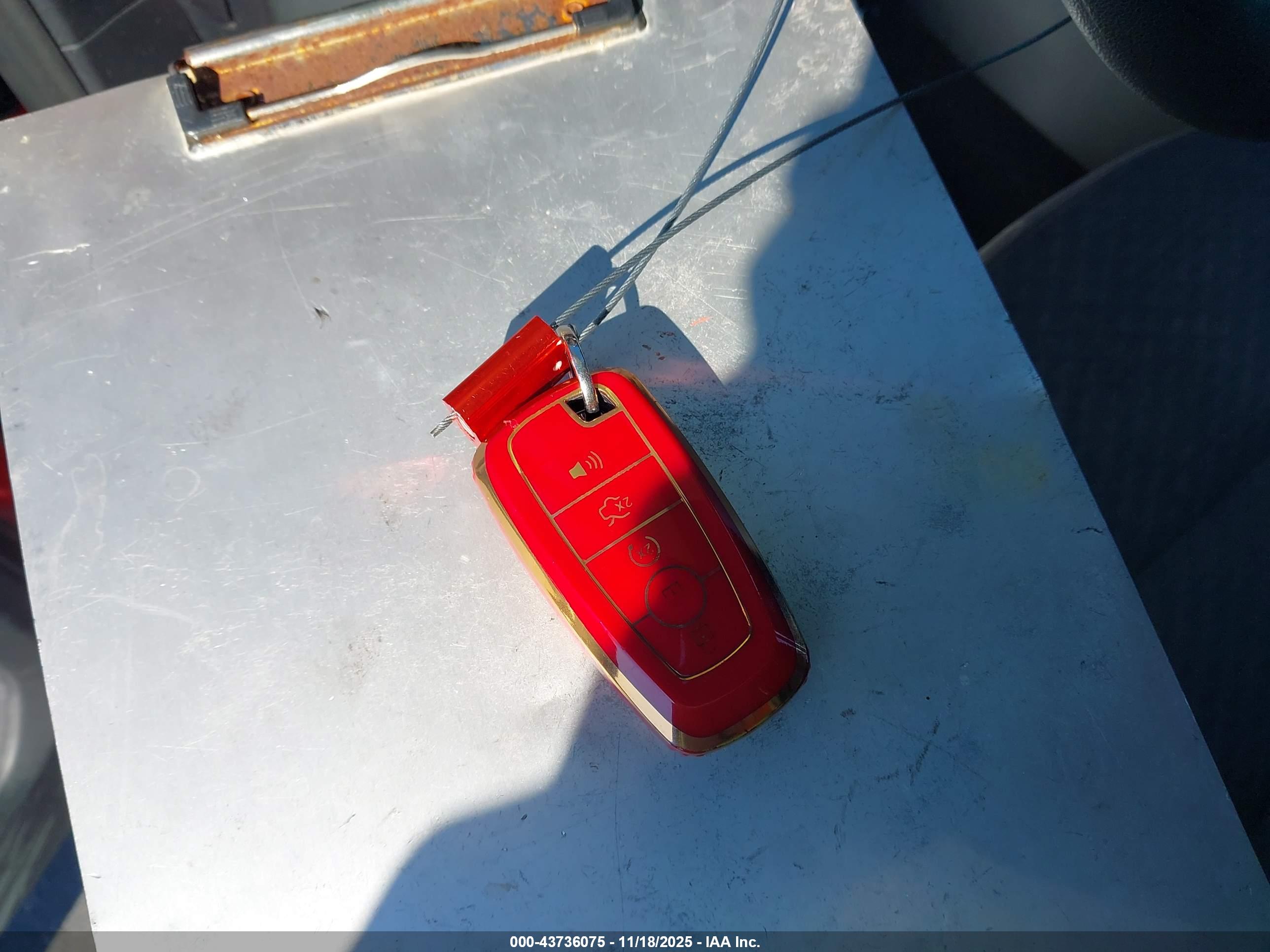 FORD ESCAPE image 11