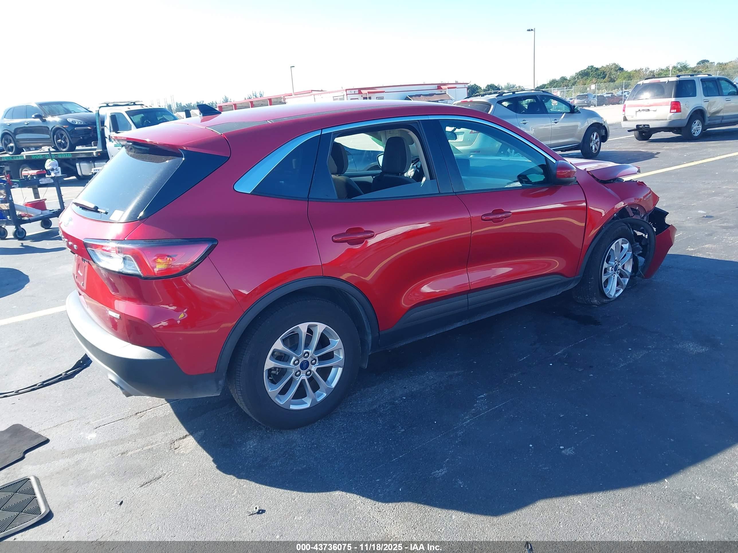 FORD ESCAPE image 4