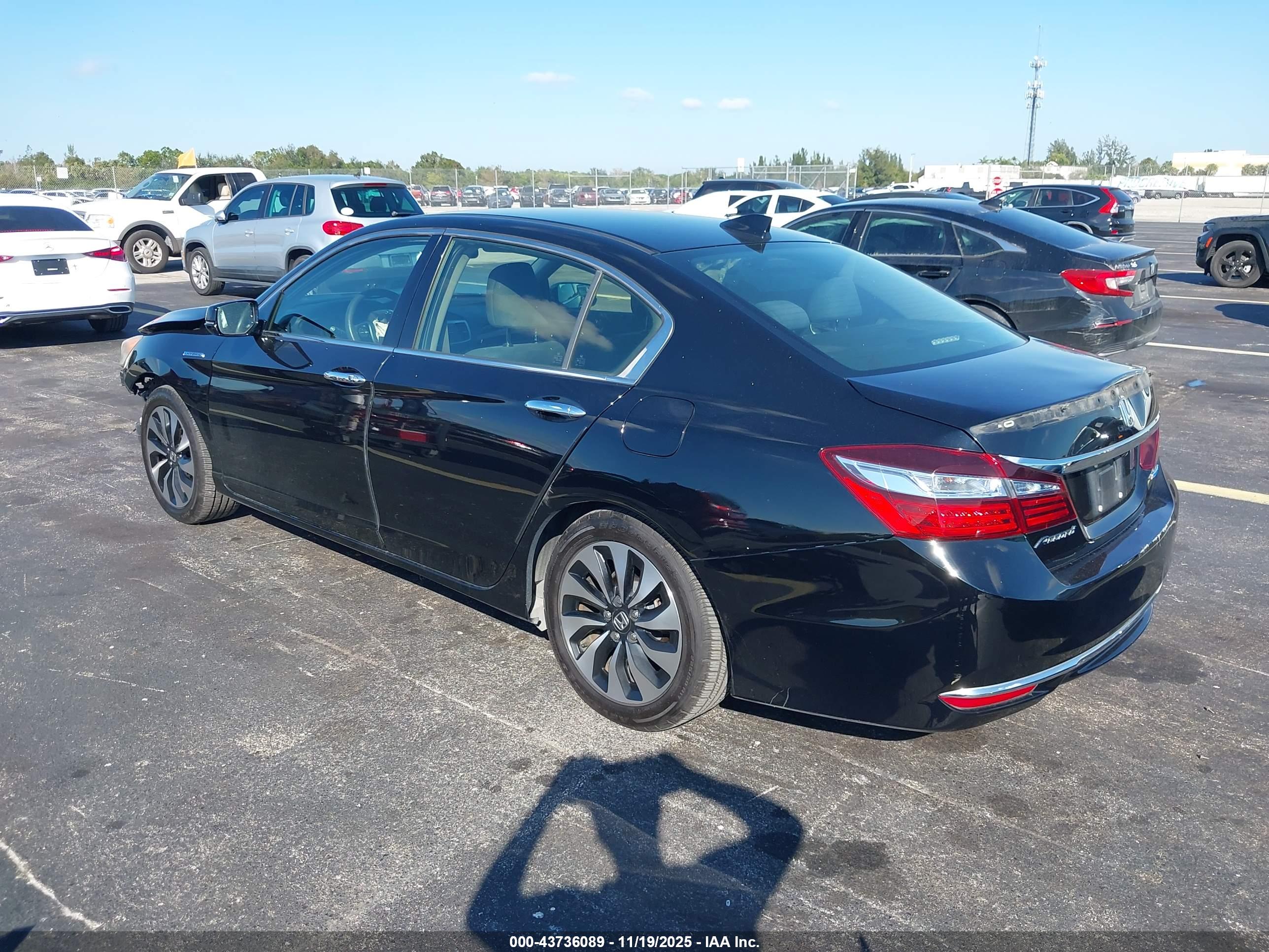 HONDA ACCORD image 3