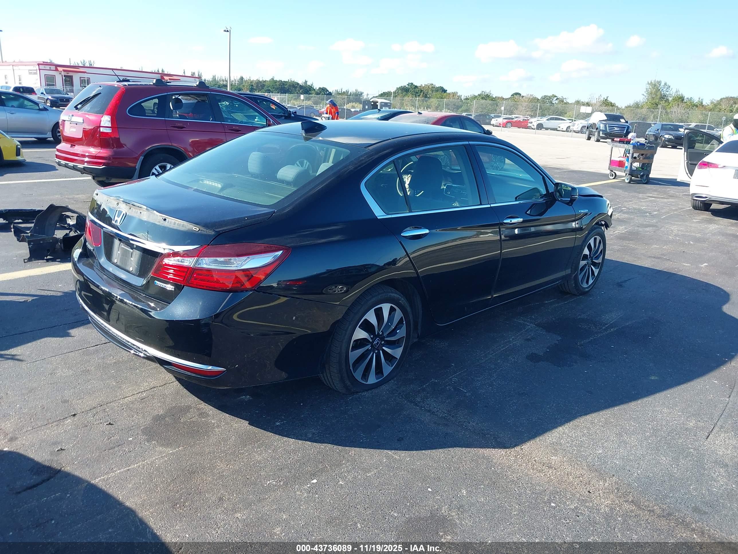 HONDA ACCORD image 4