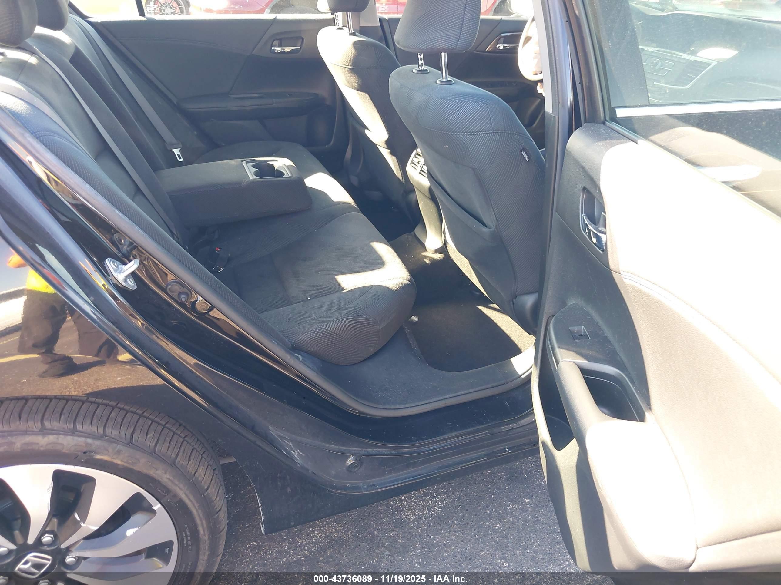 HONDA ACCORD image 8