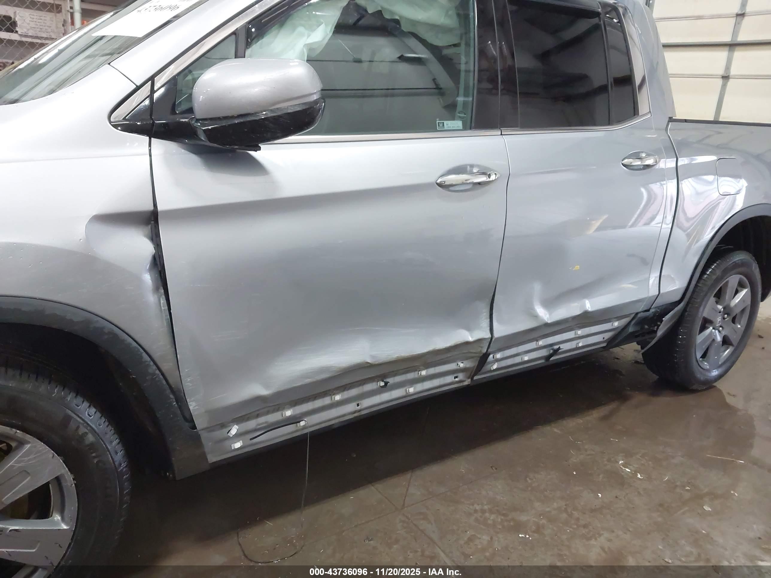 HONDA RIDGELINE image 6