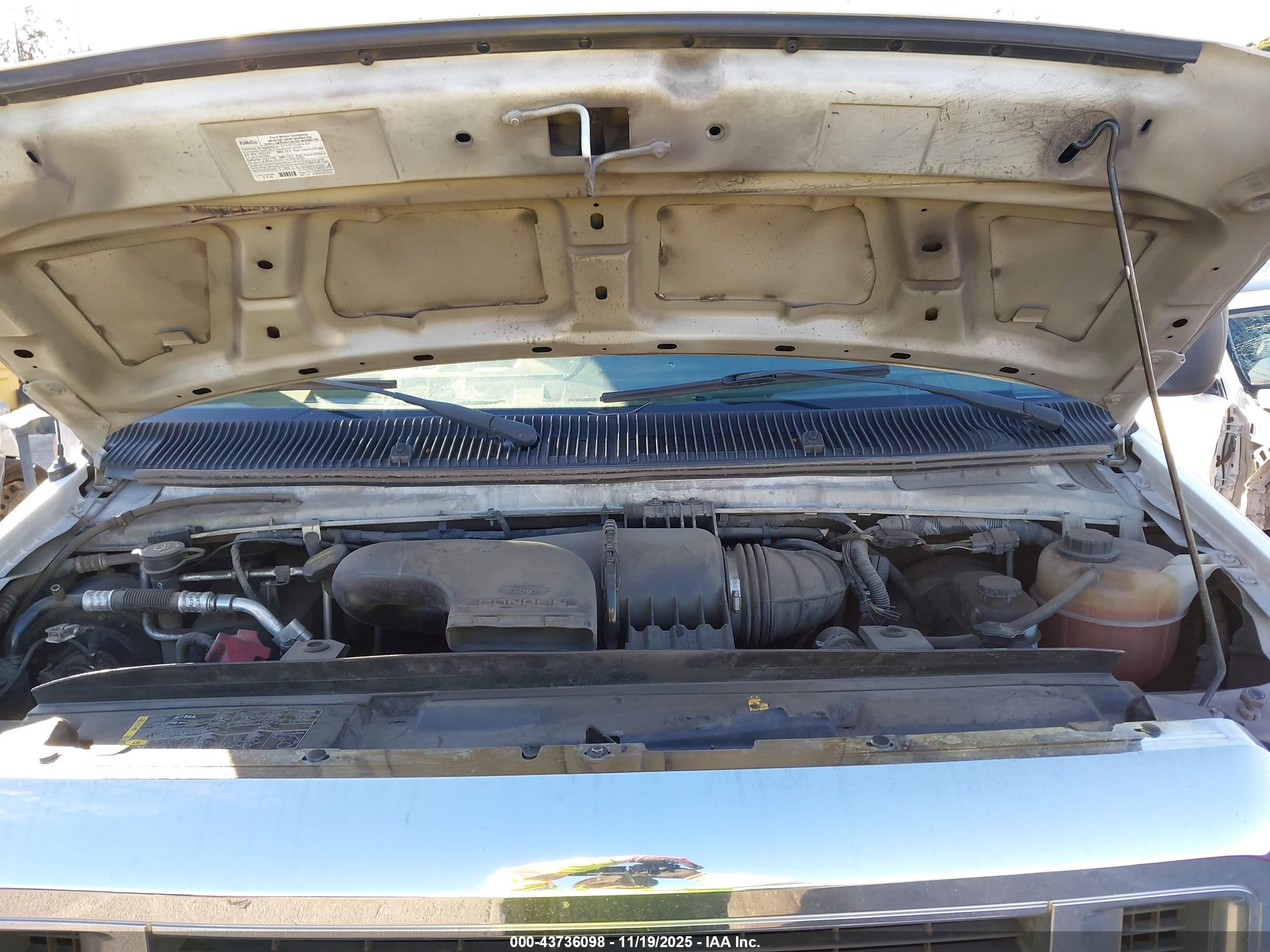FORD E-350 image 10