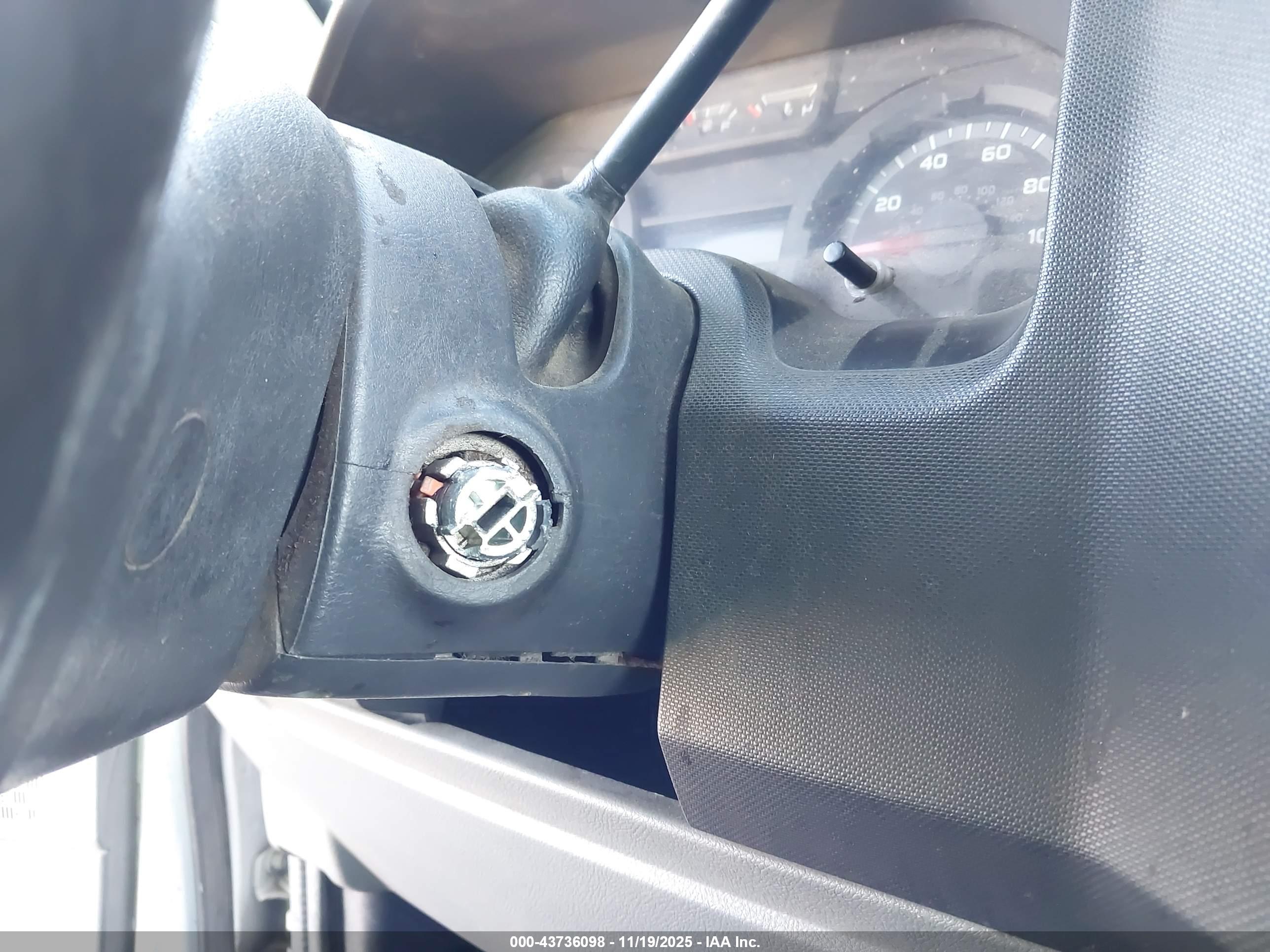 FORD E-350 image 6