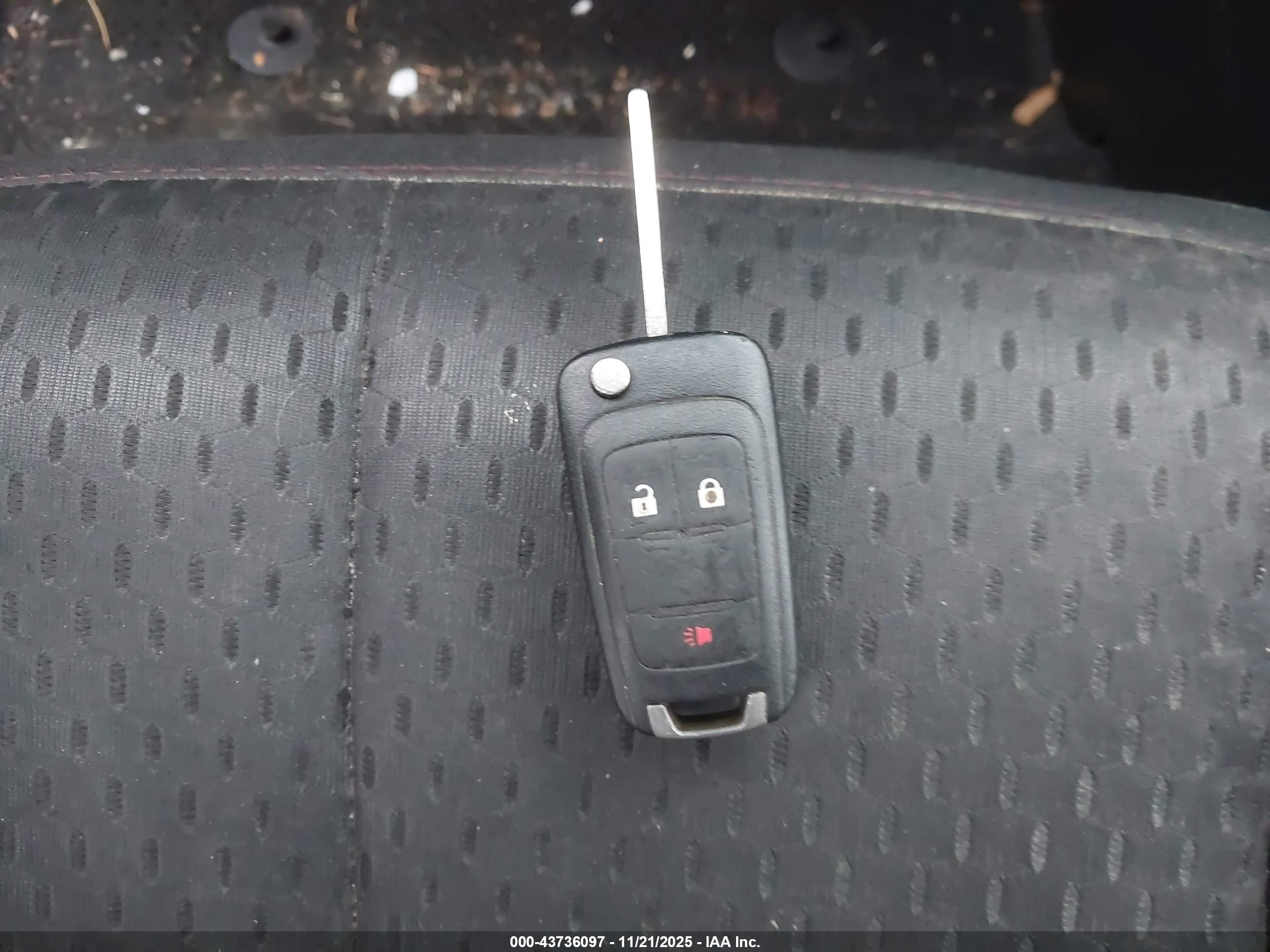 CHEVROLET EQUINOX image 11