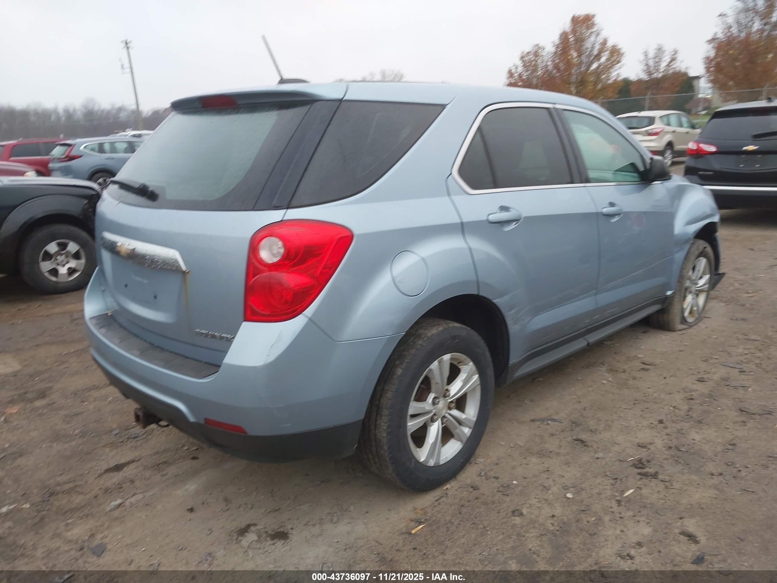 CHEVROLET EQUINOX image 4