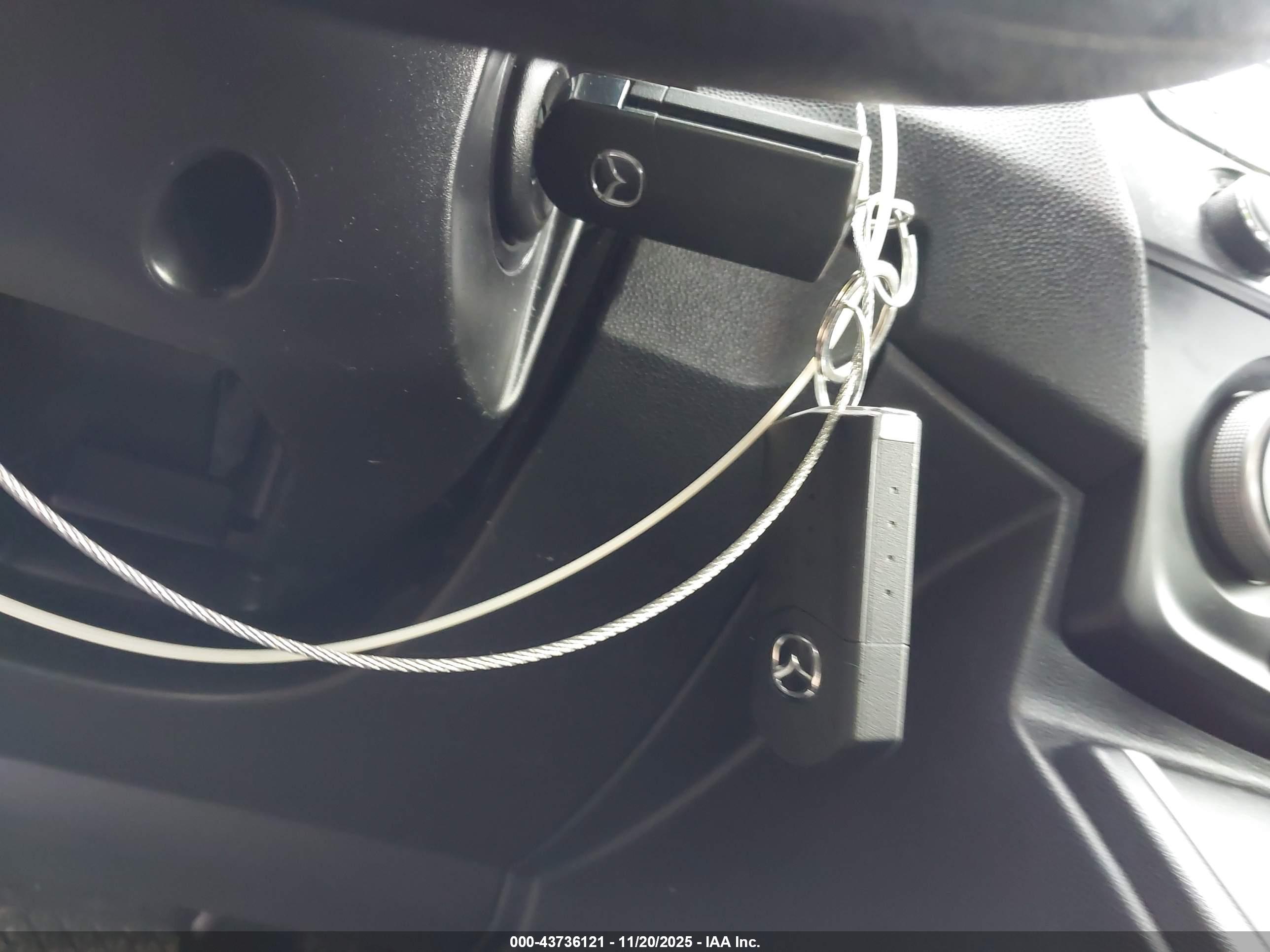 MAZDA MAZDA5 image 11