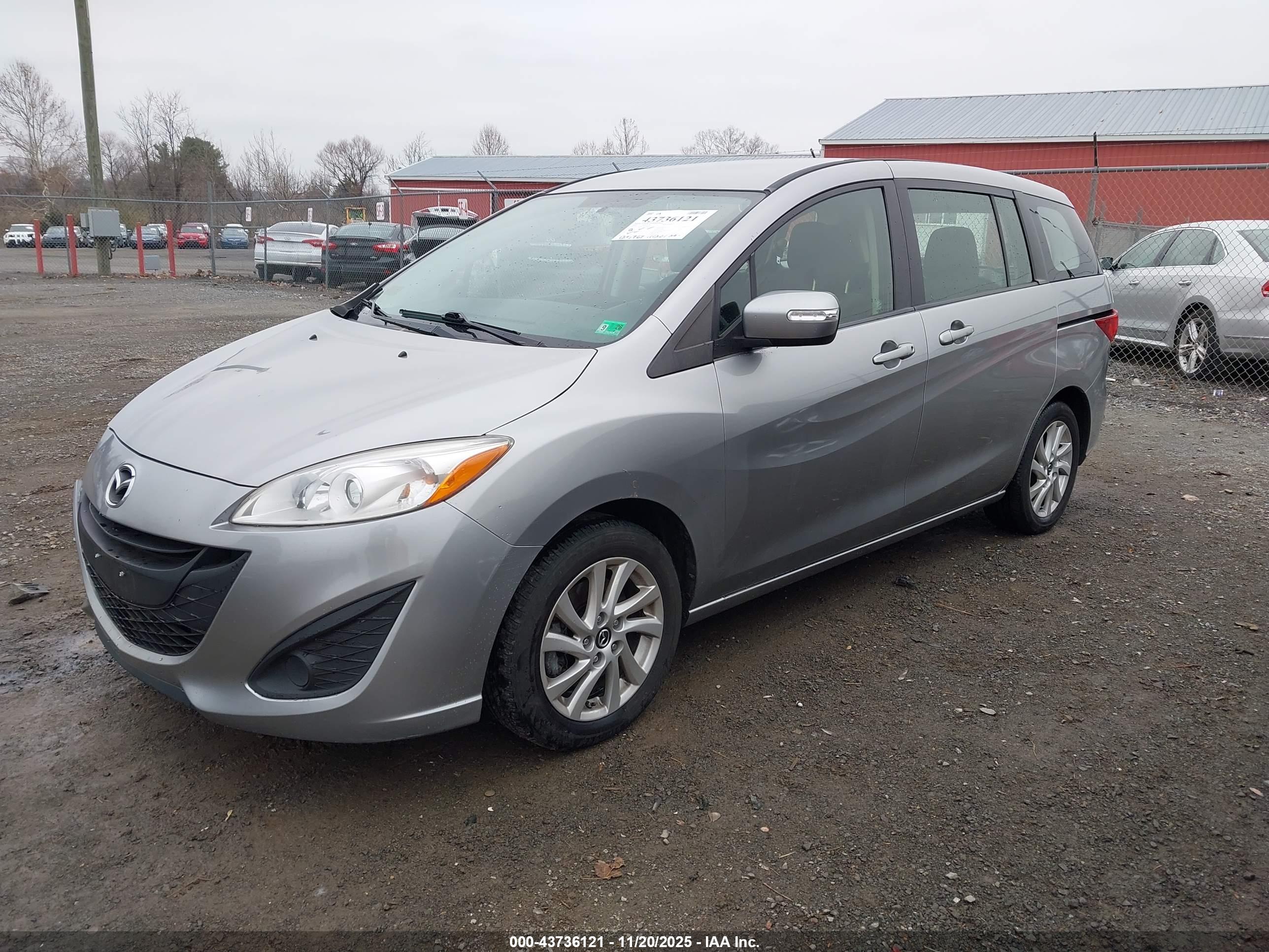 MAZDA MAZDA5 image 2