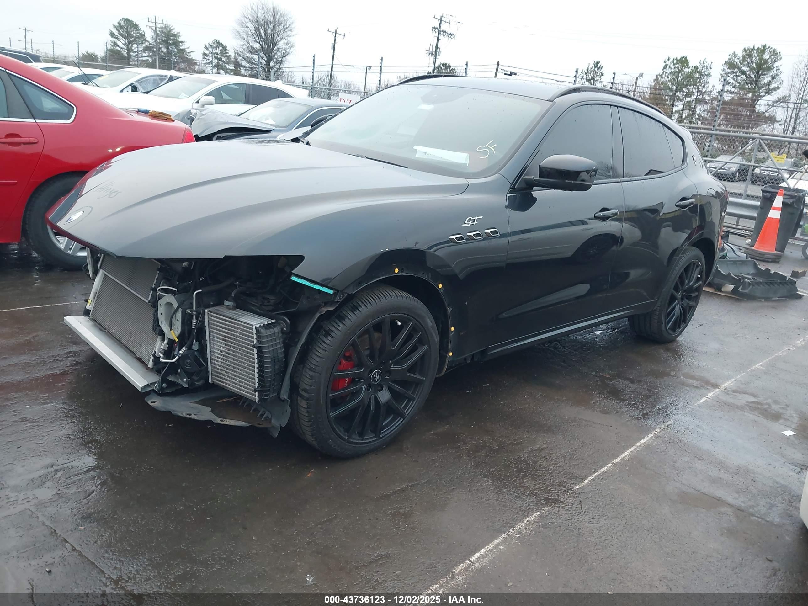 MASERATI LEVANTE image 2