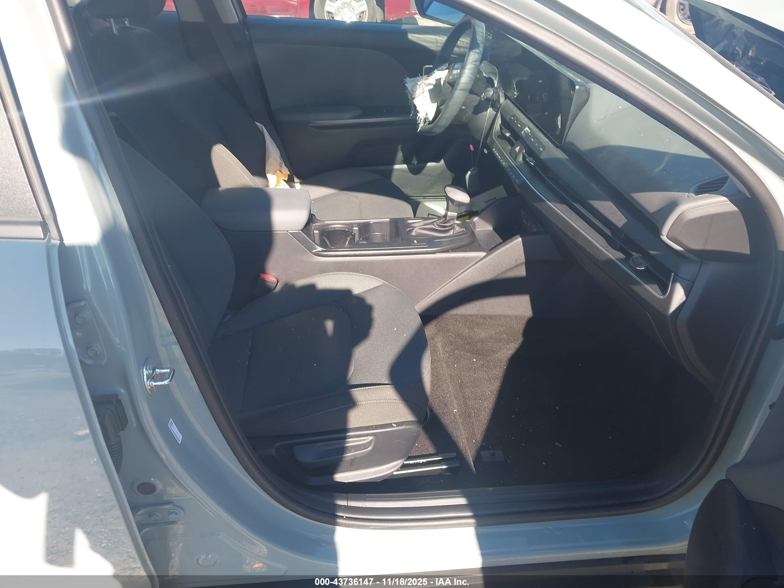 KIA K4 image 5