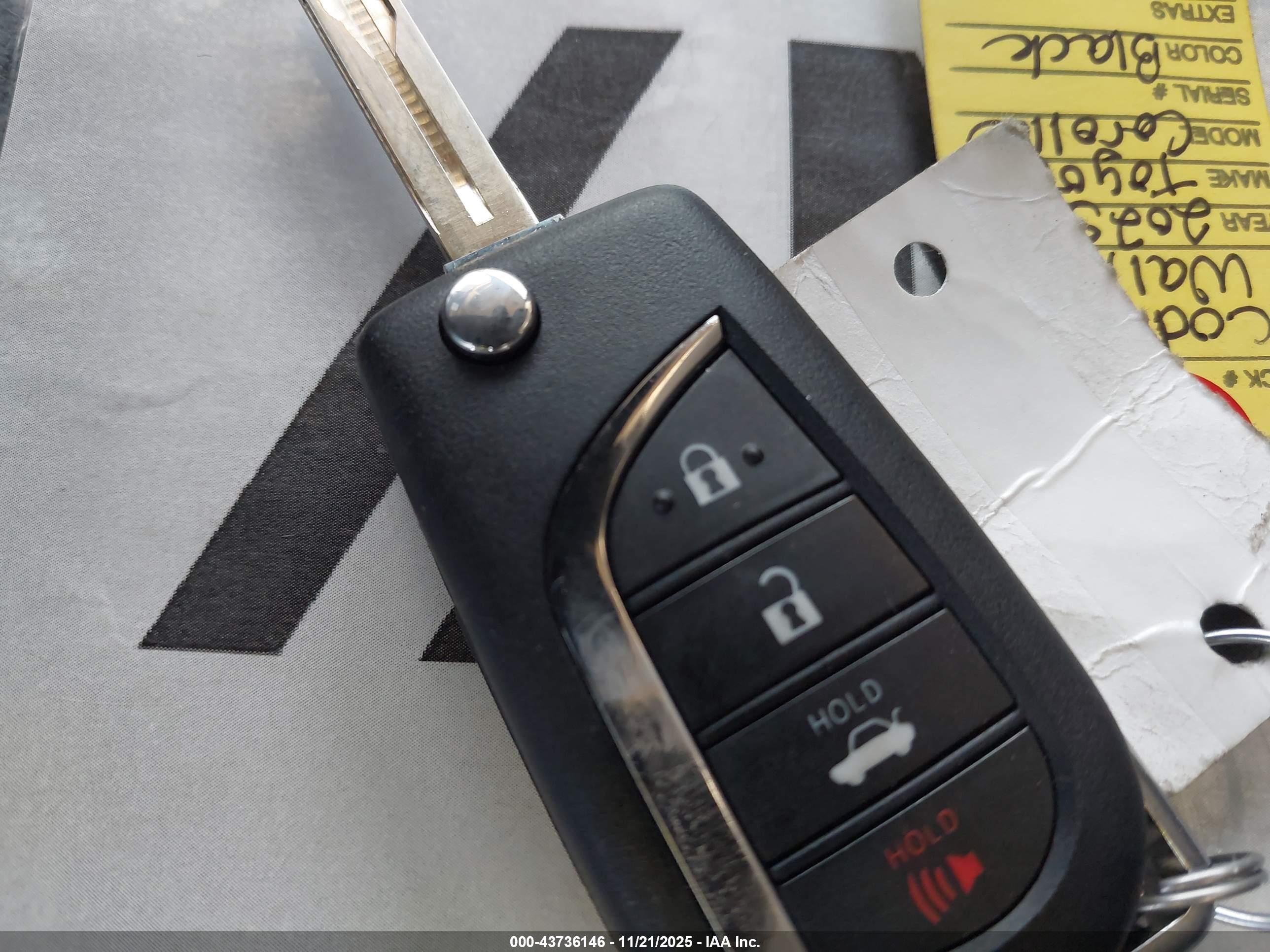 TOYOTA COROLLA image 11