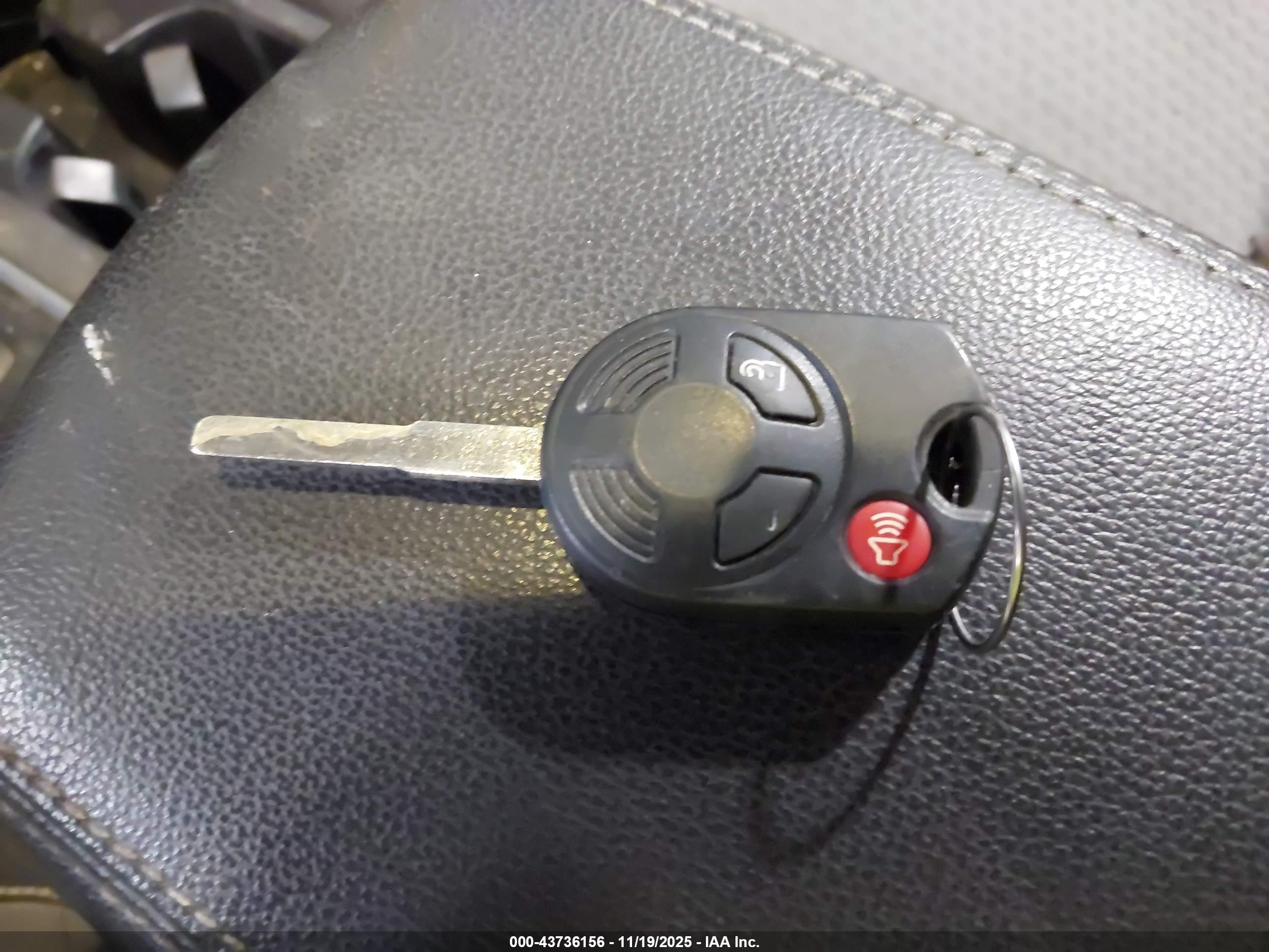FORD ESCAPE image 11