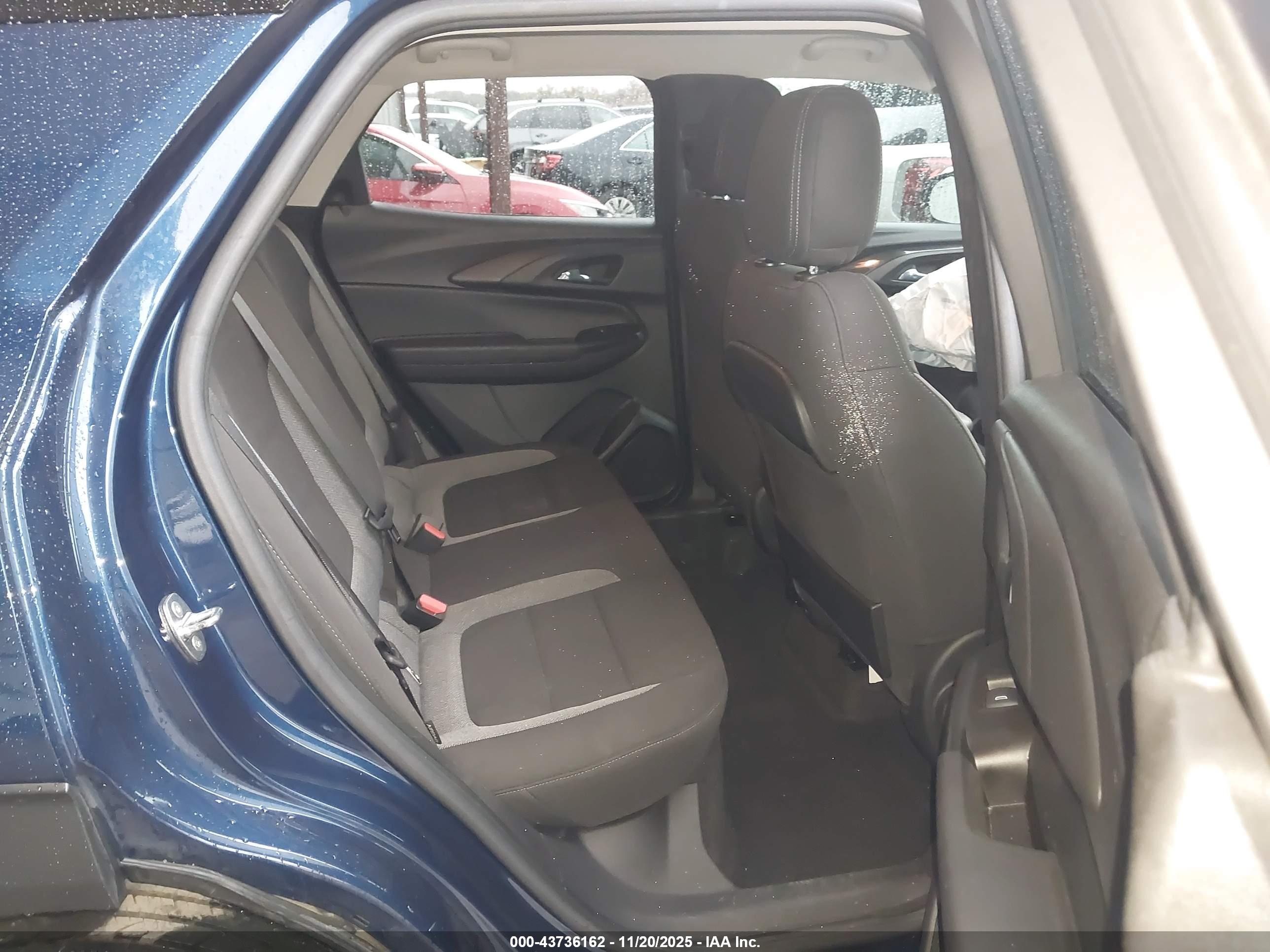 CHEVROLET TRAILBLAZER image 8