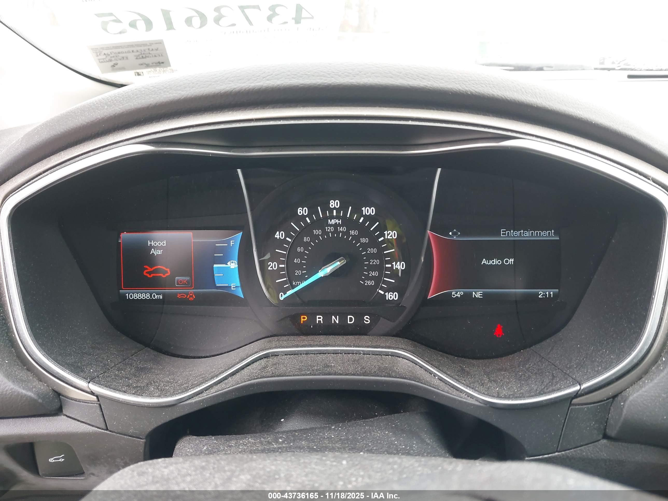 FORD FUSION image 7