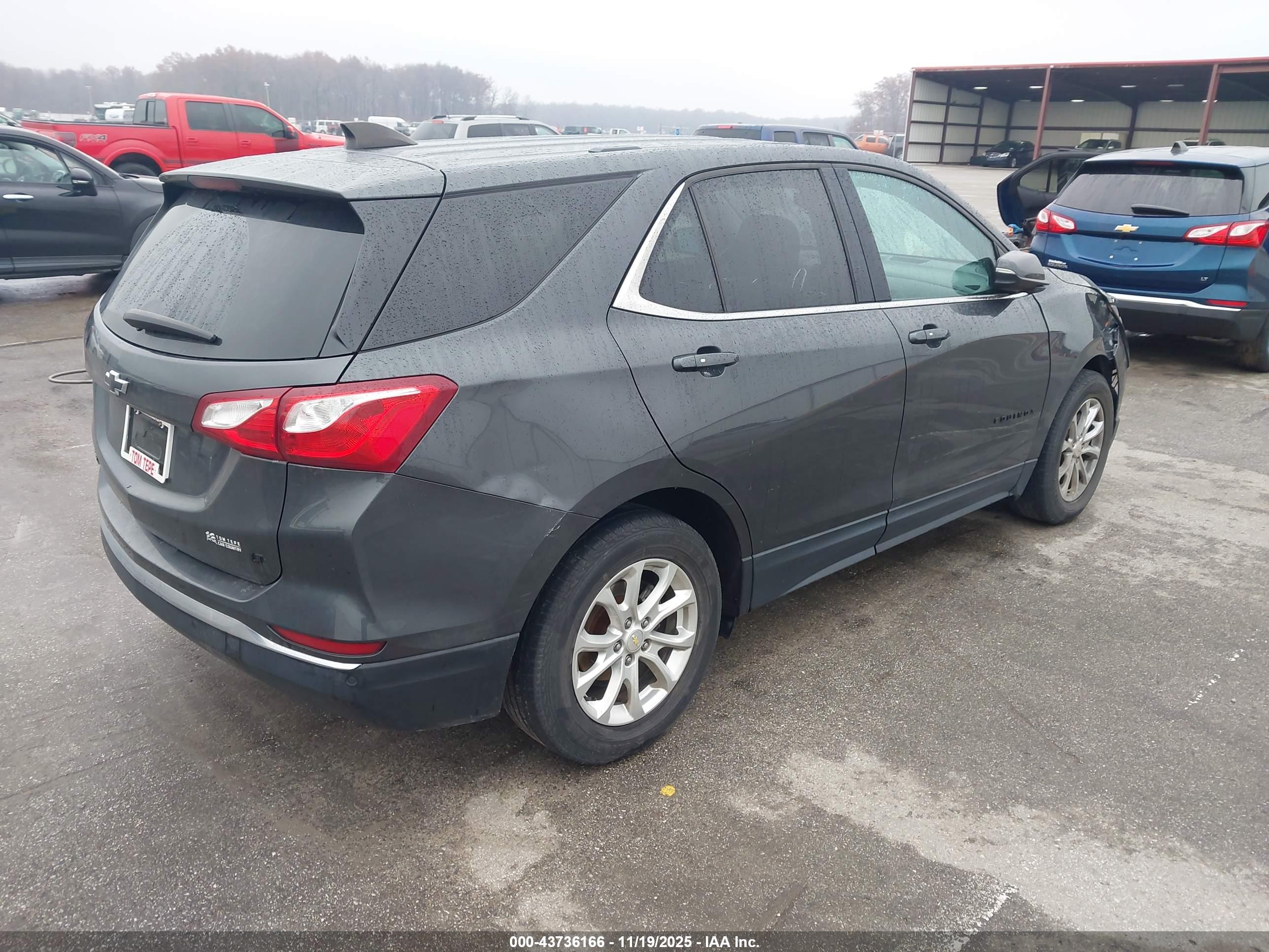 CHEVROLET EQUINOX image 4