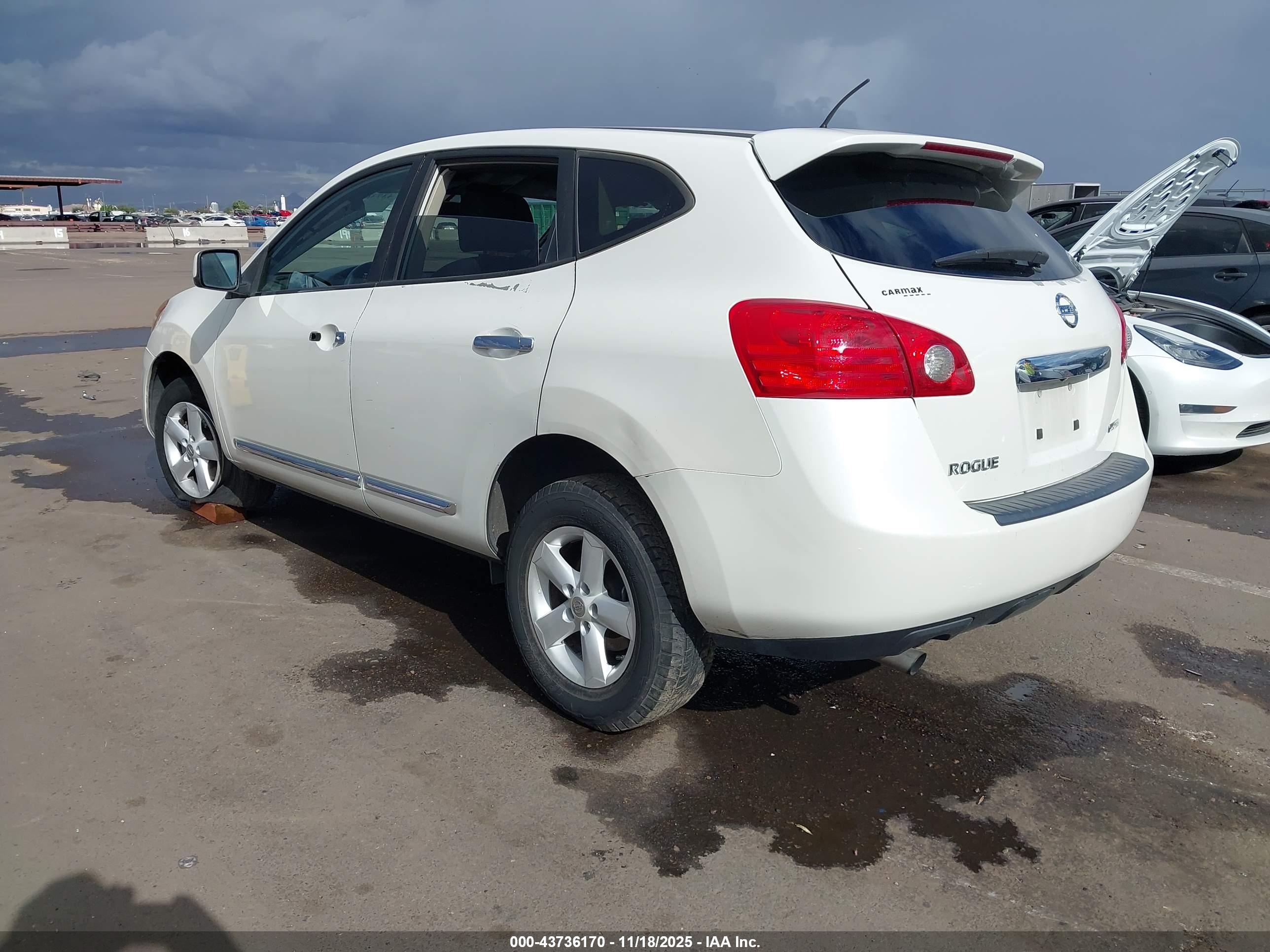 NISSAN ROGUE image 3