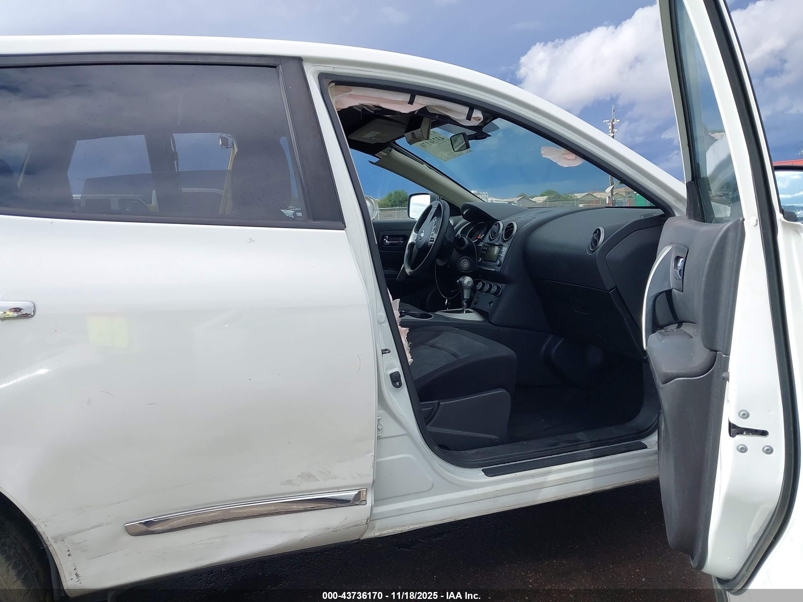 NISSAN ROGUE image 5