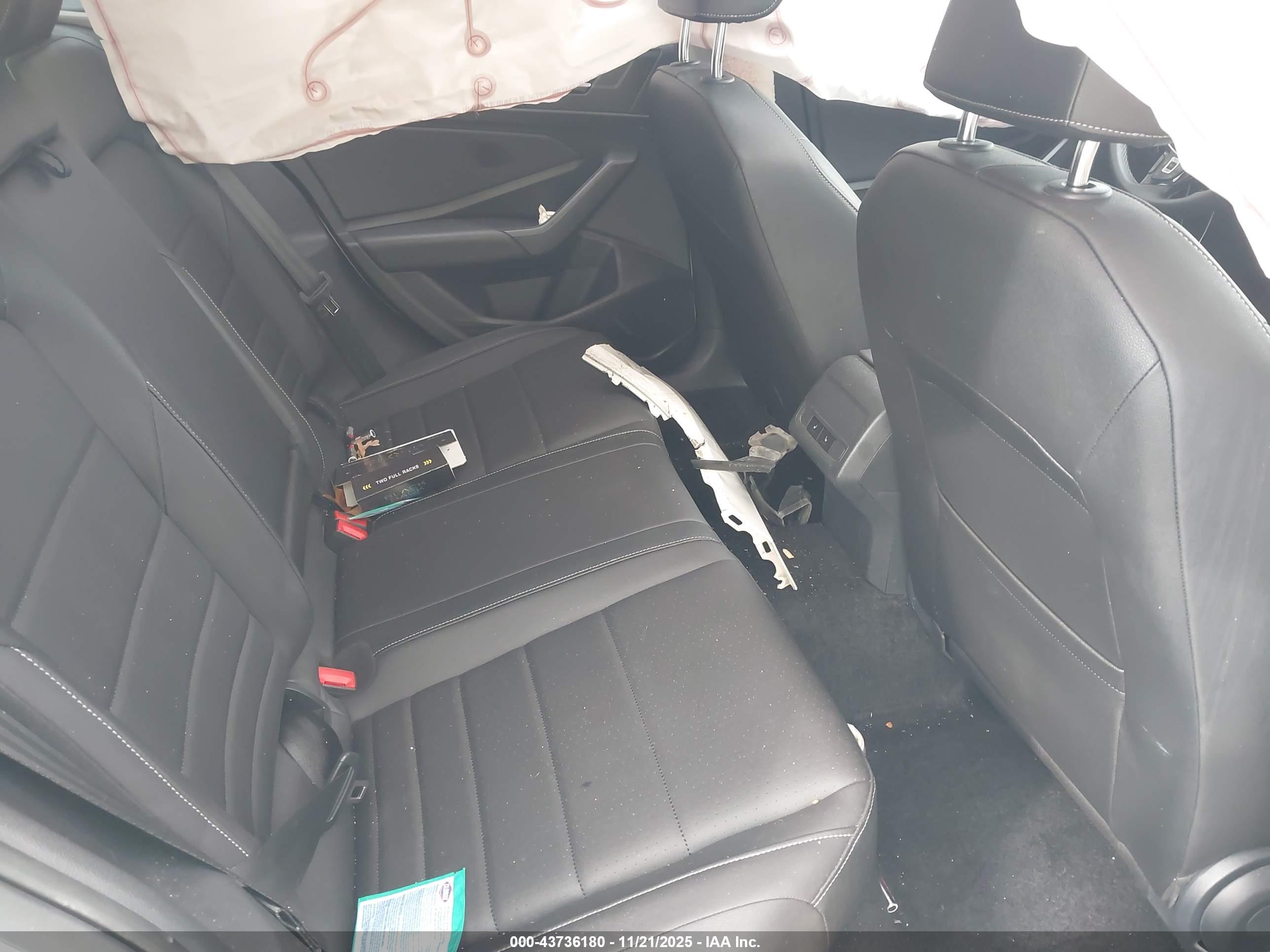 VOLKSWAGEN JETTA image 8