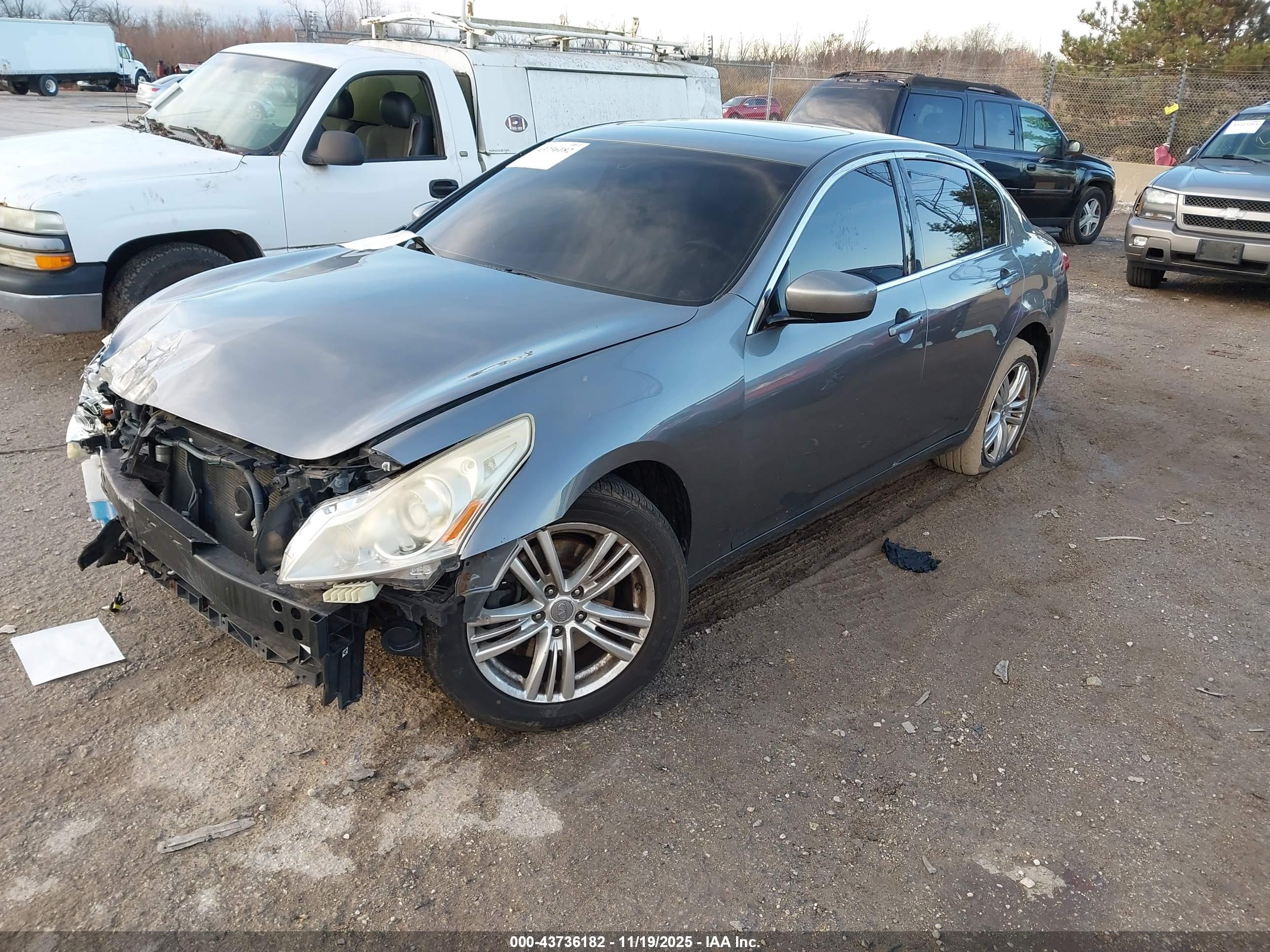 INFINITI G37X image 2