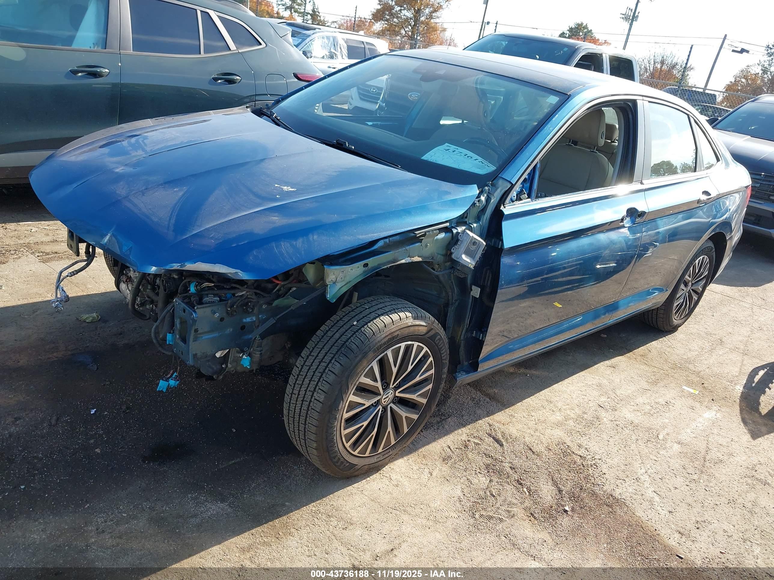 VOLKSWAGEN JETTA image 2