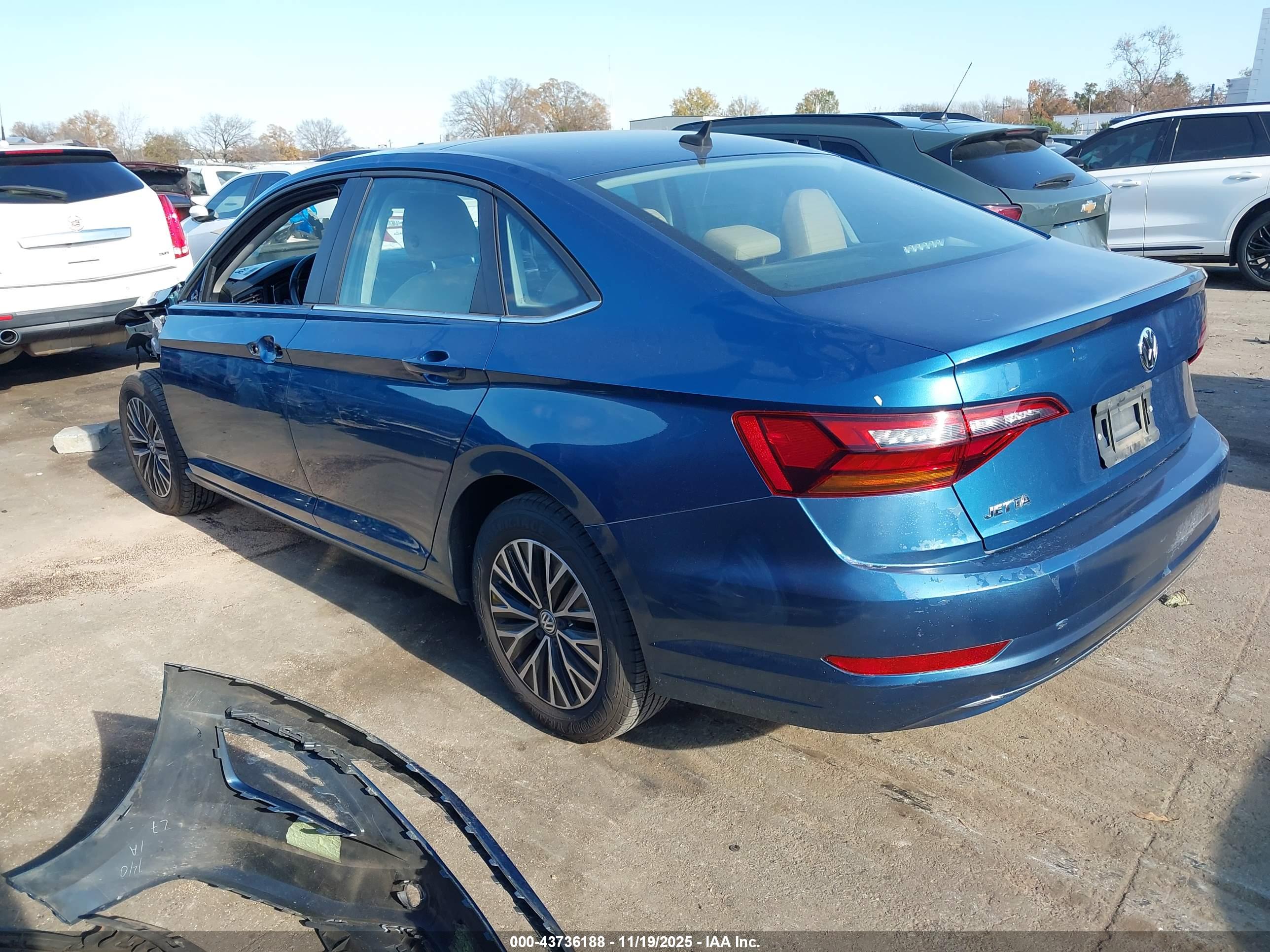 VOLKSWAGEN JETTA image 3