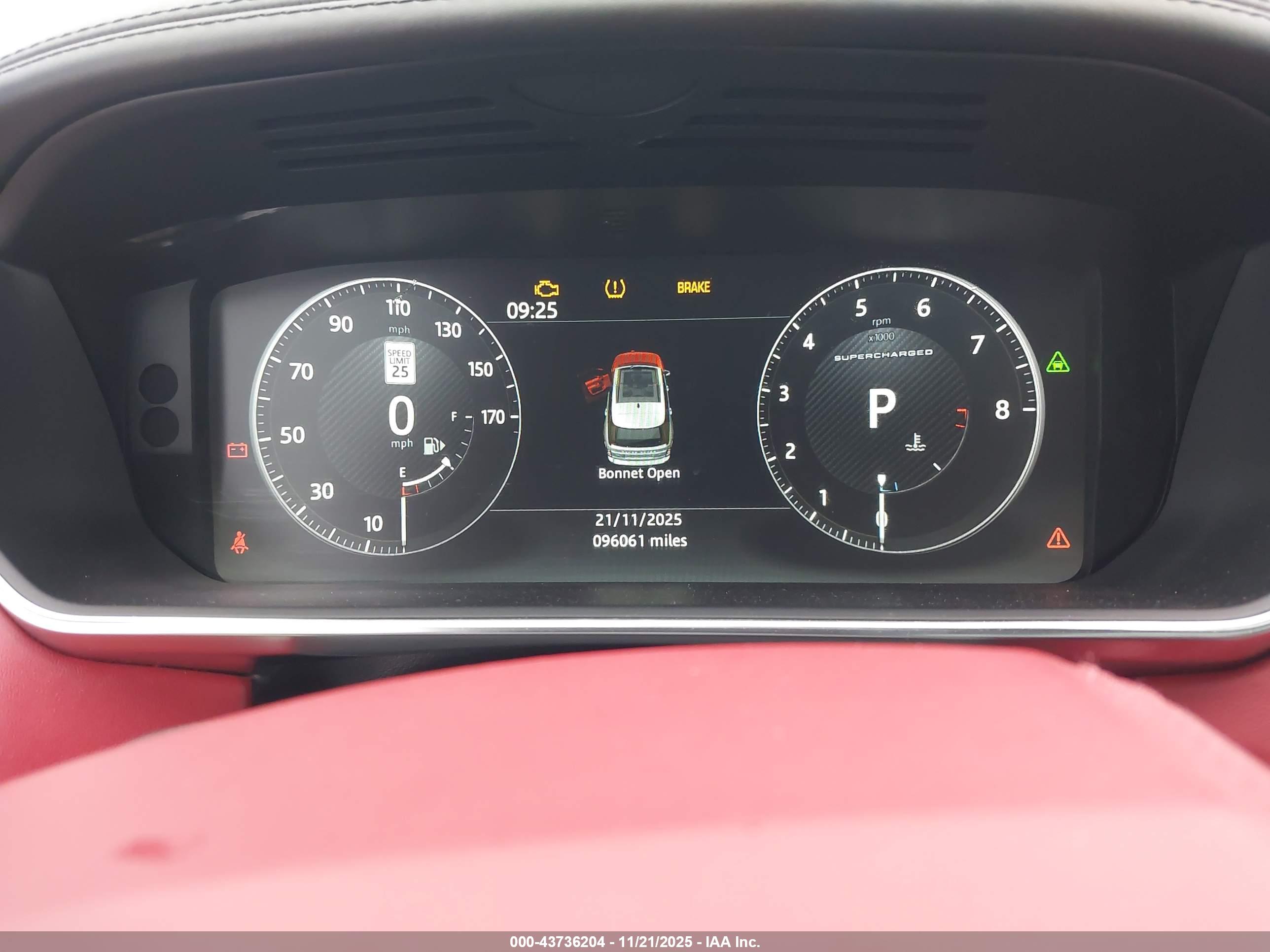 LAND ROVER image 7
