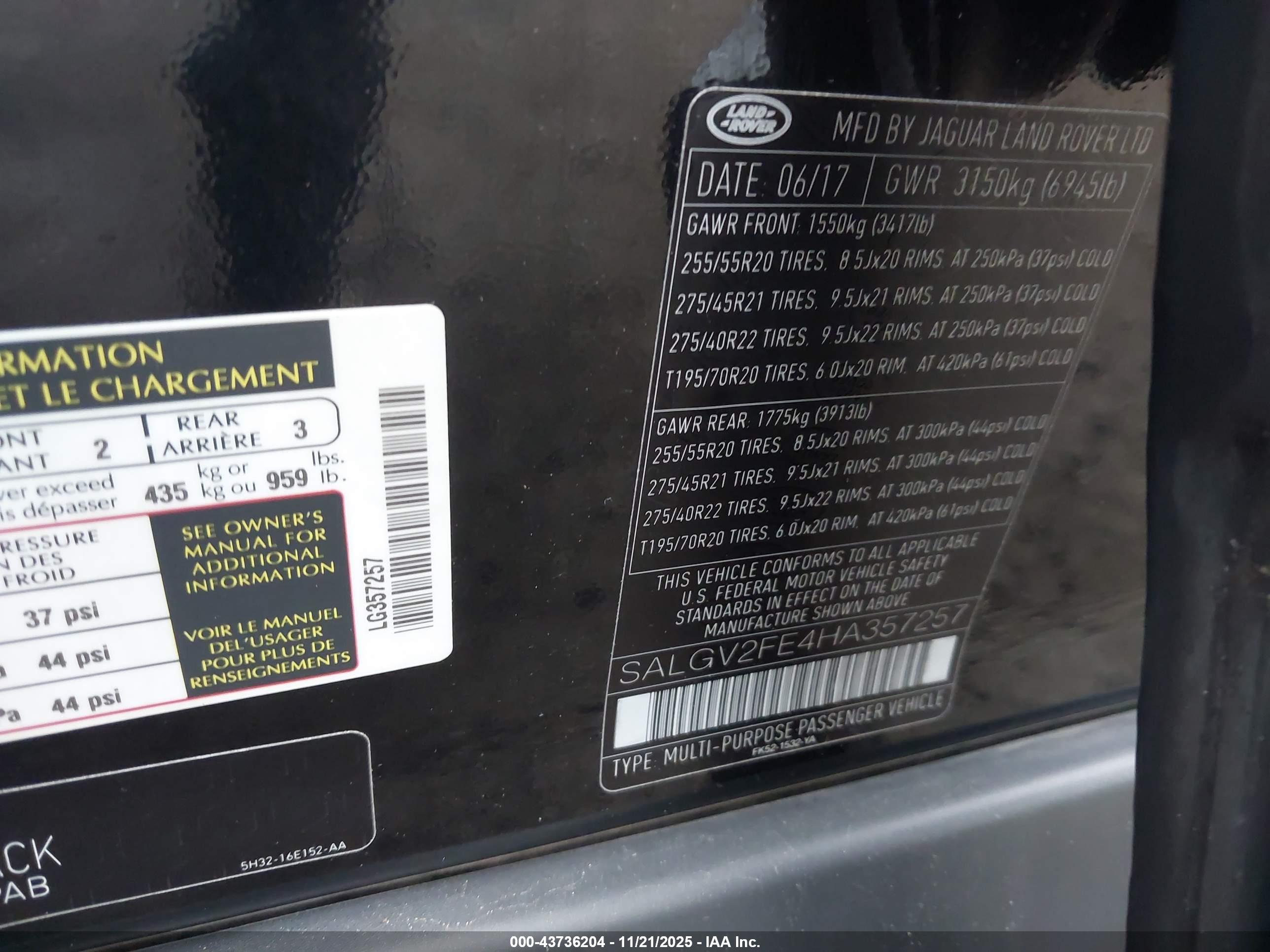 LAND ROVER image 9