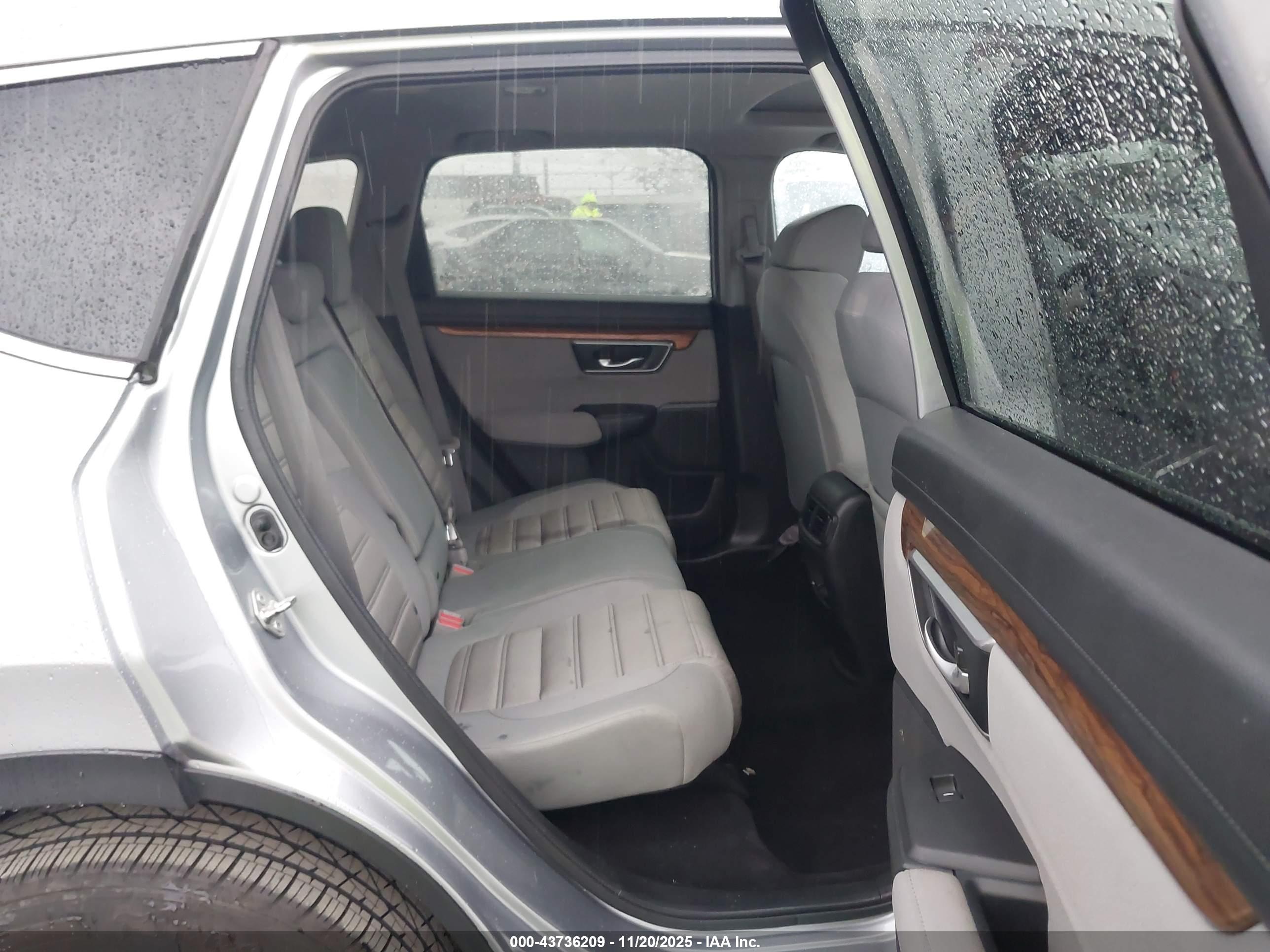 HONDA CR-V image 8