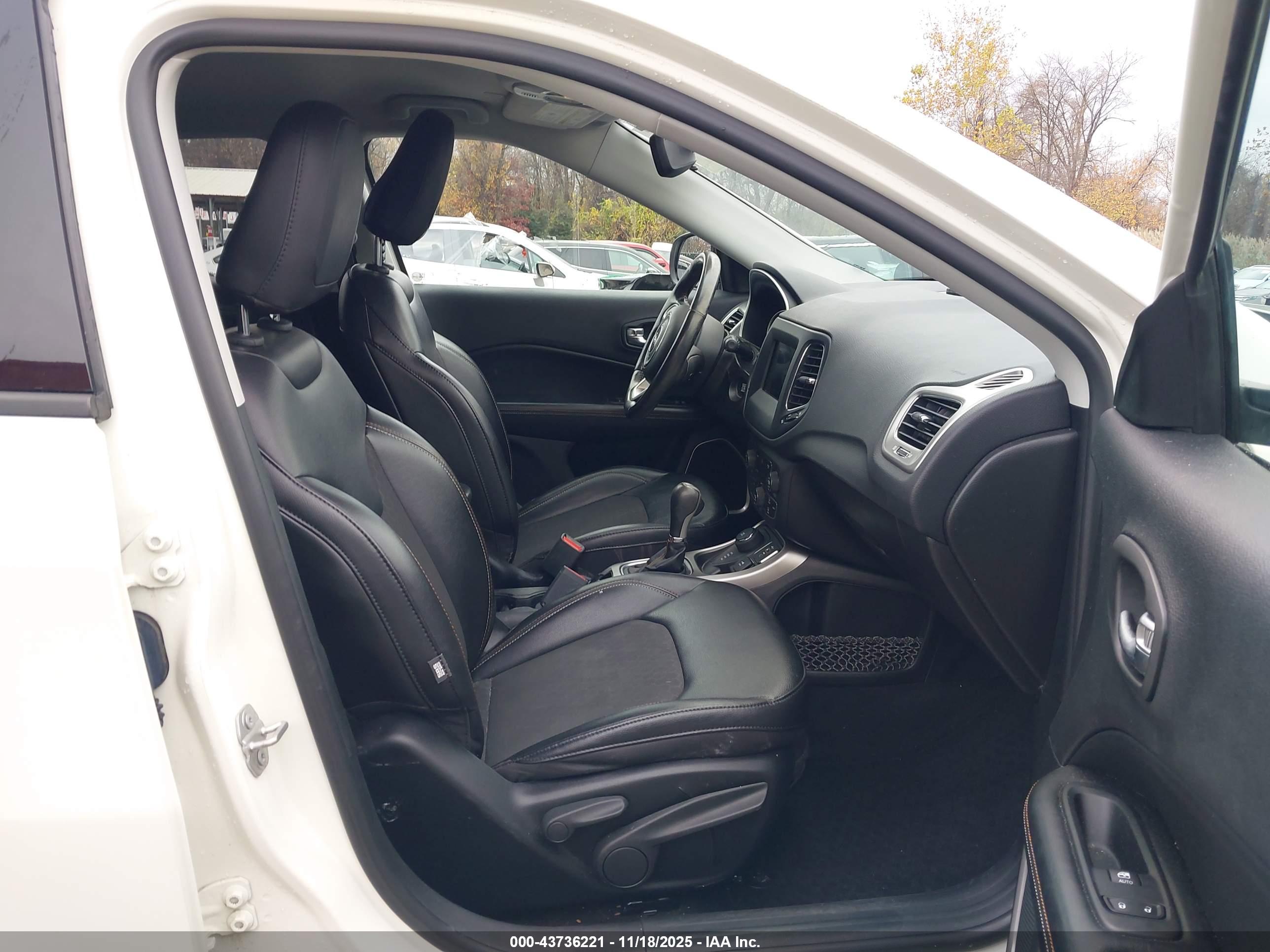 JEEP COMPASS image 5