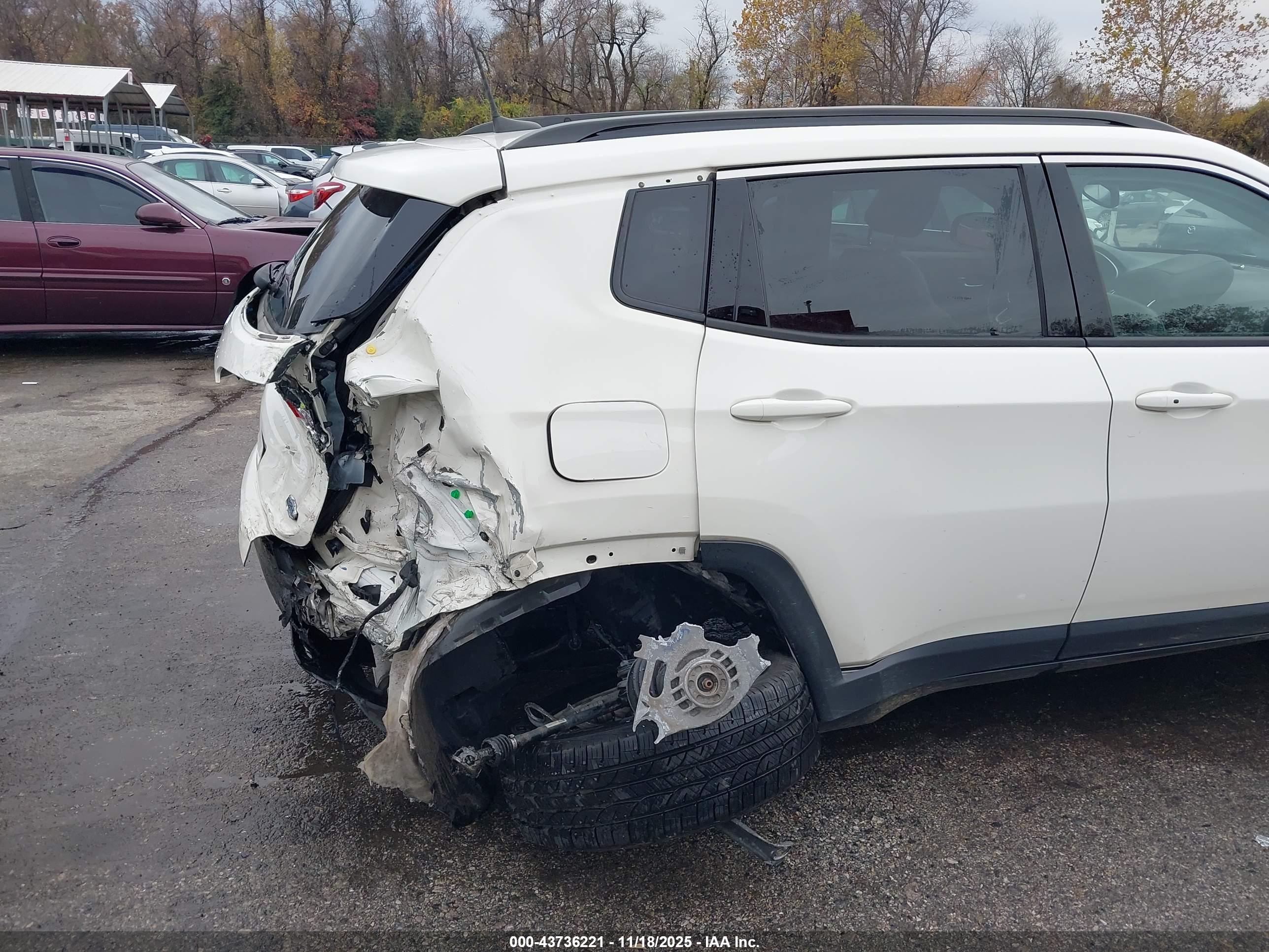 JEEP COMPASS image 6