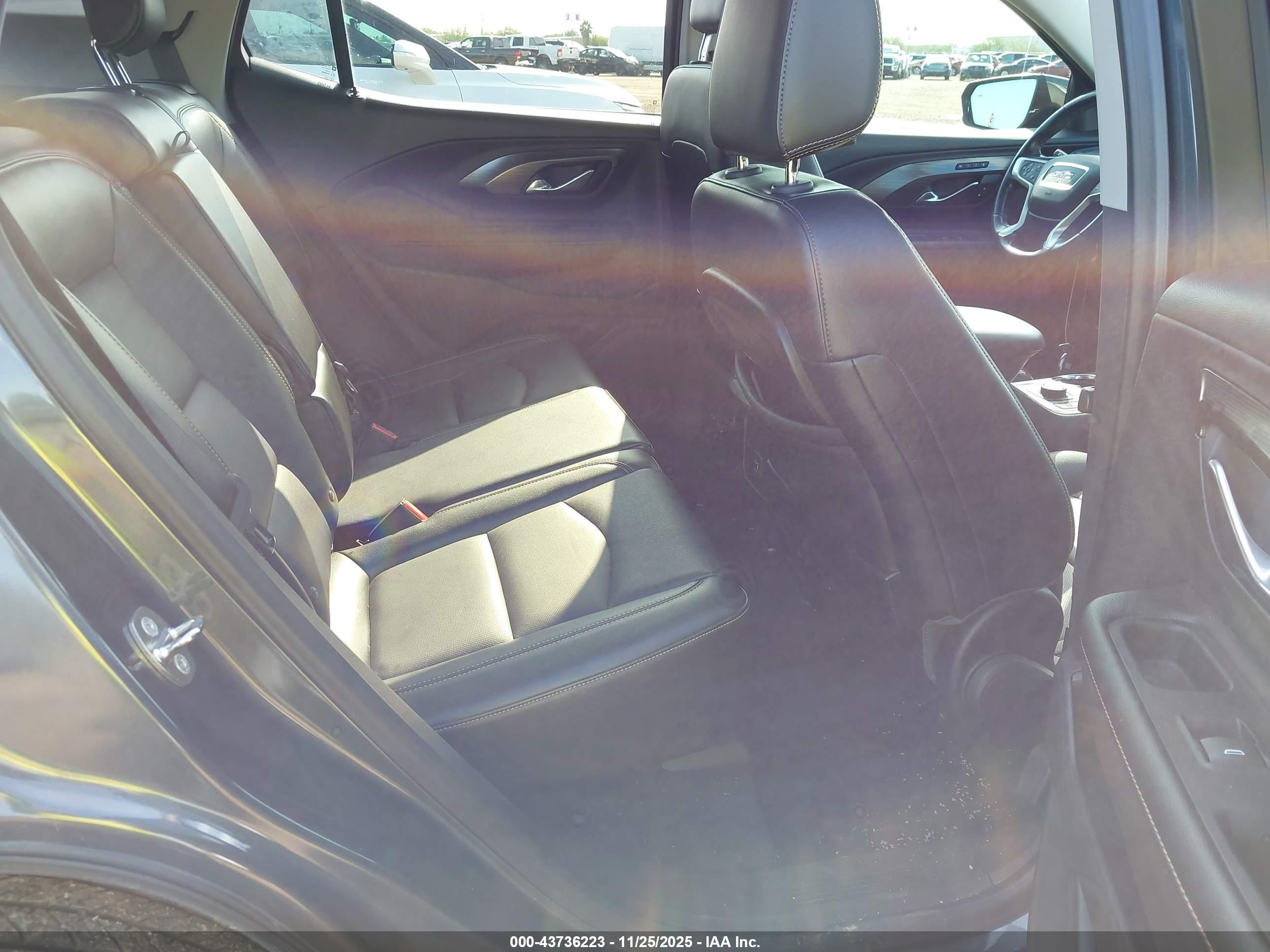 GMC TERRAIN image 8