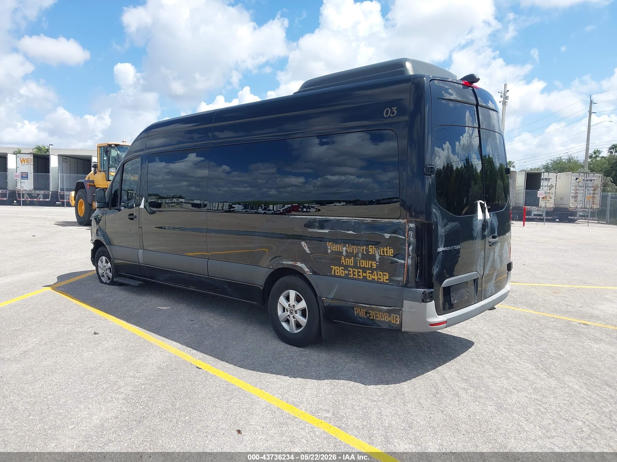 MERCEDES-BENZ SPRINTER image 3