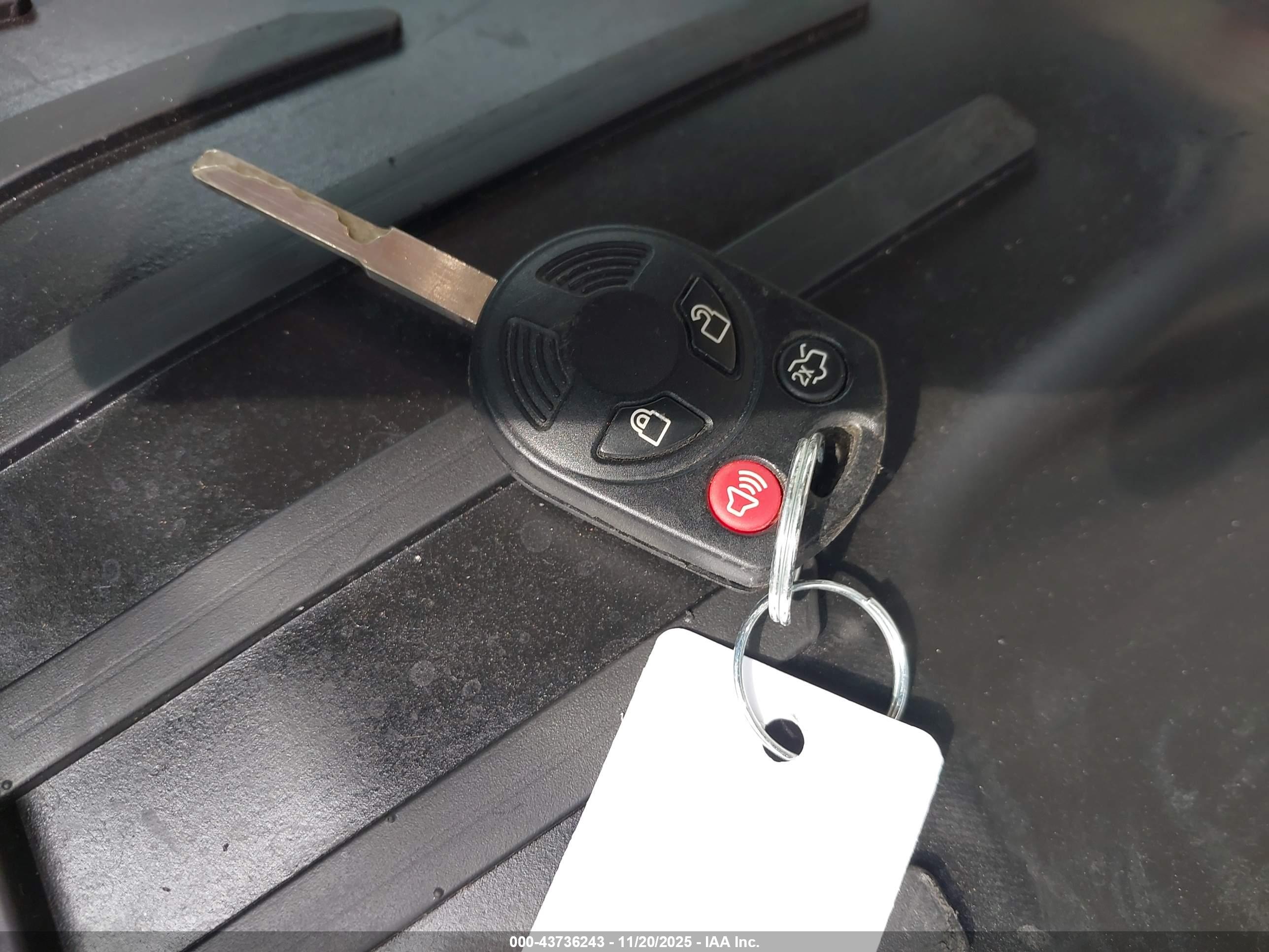 FORD ESCAPE image 11