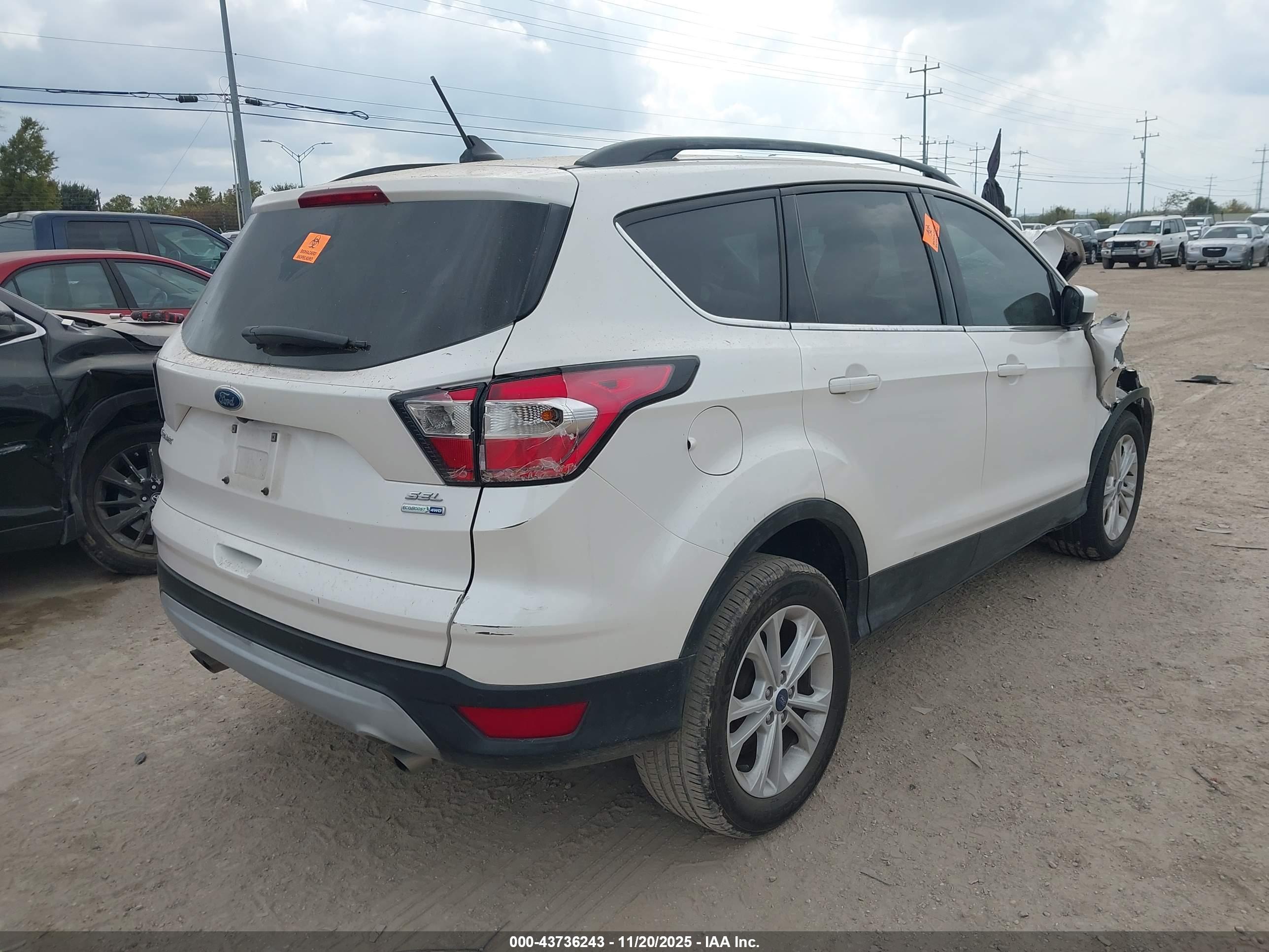 FORD ESCAPE image 4