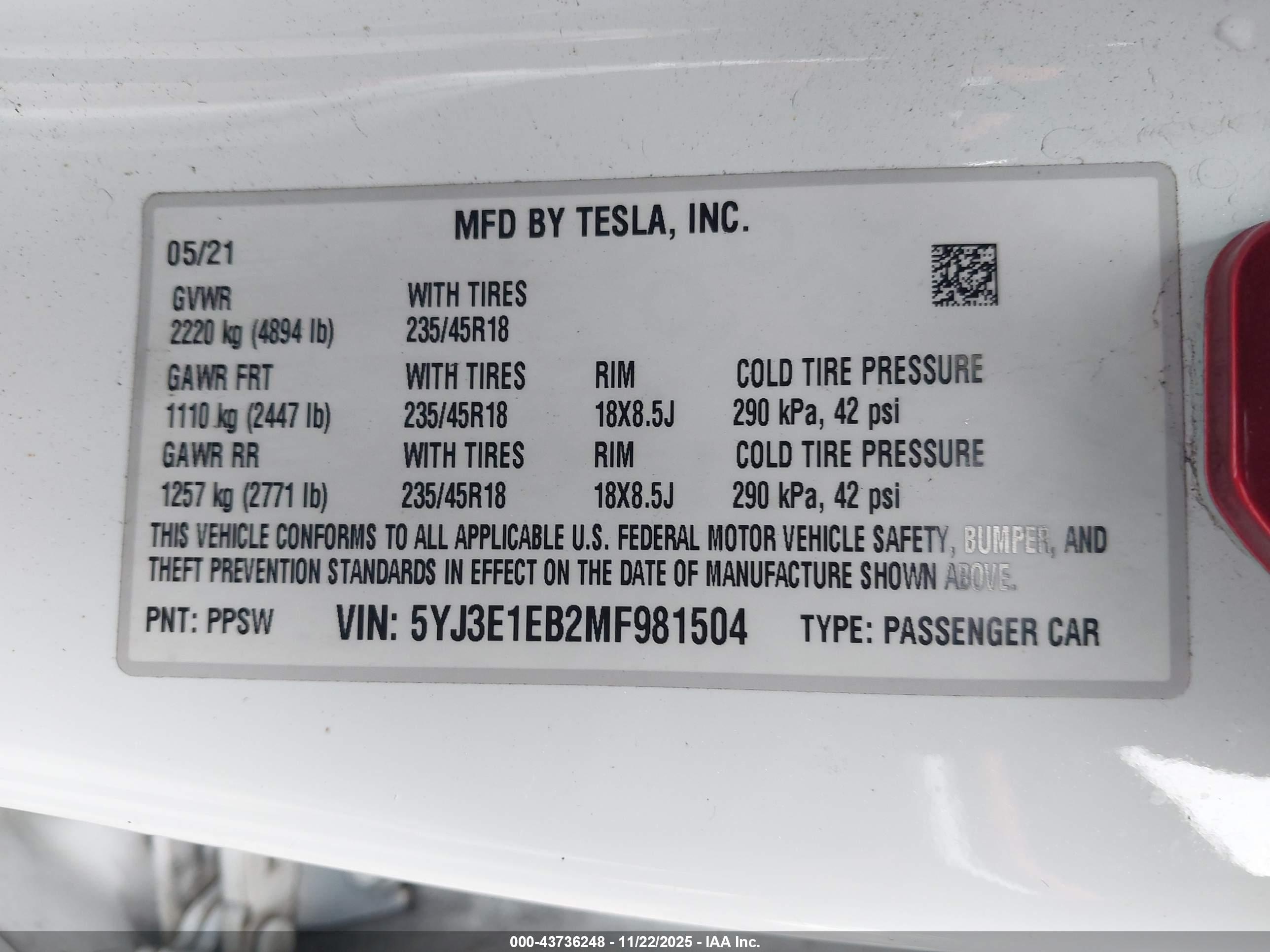 TESLA MODEL image 9