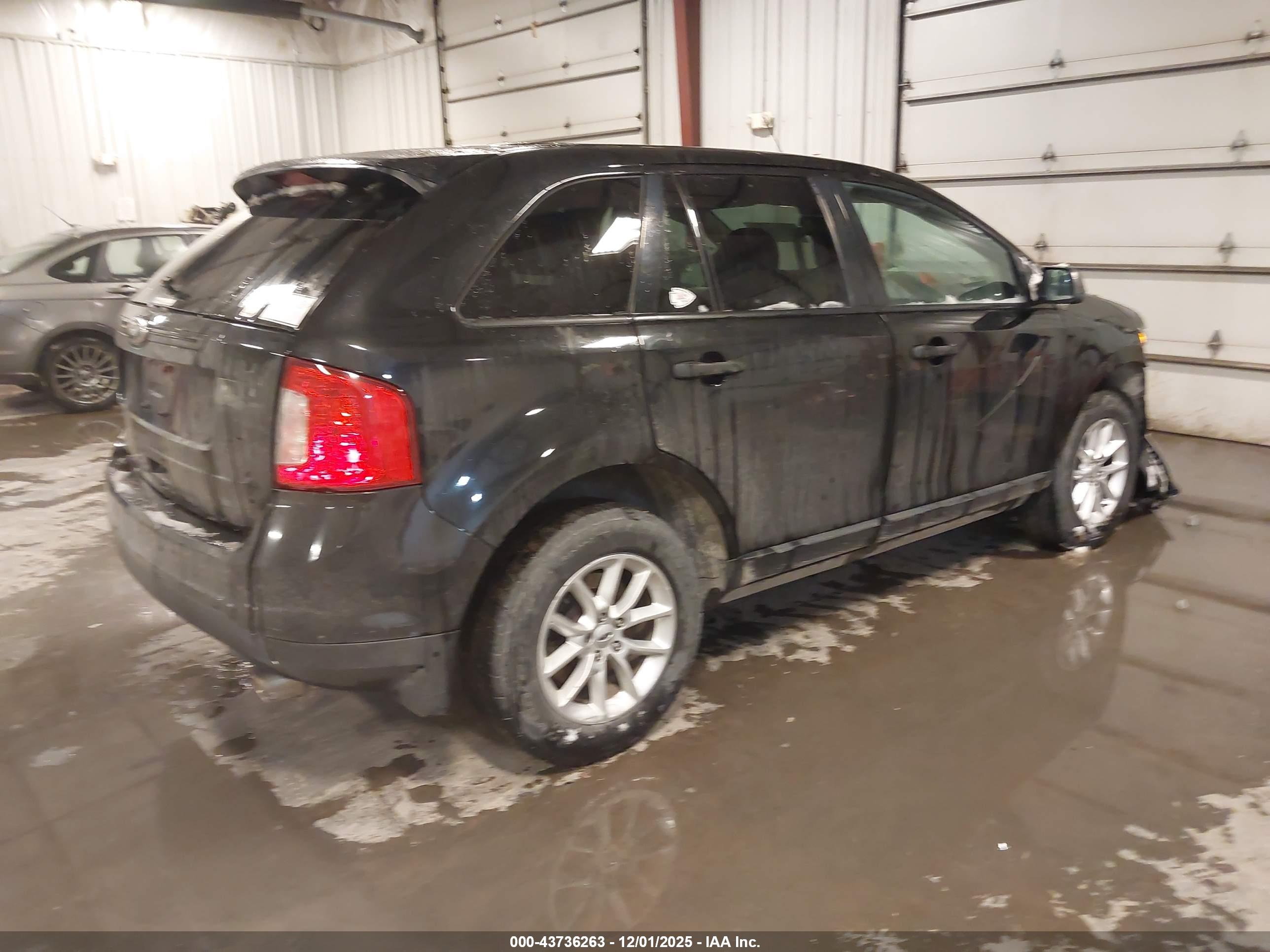 FORD EDGE image 4