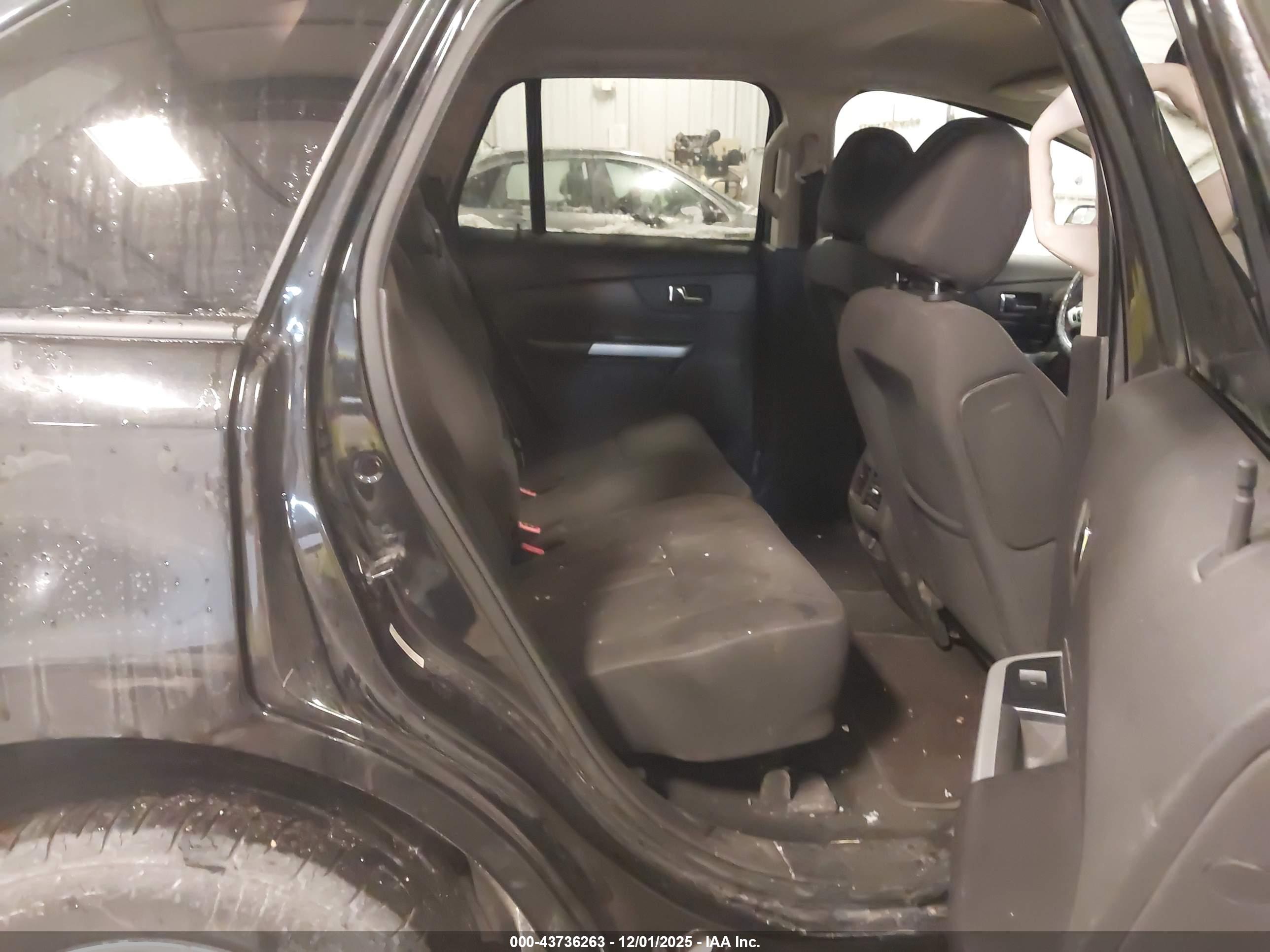 FORD EDGE image 8