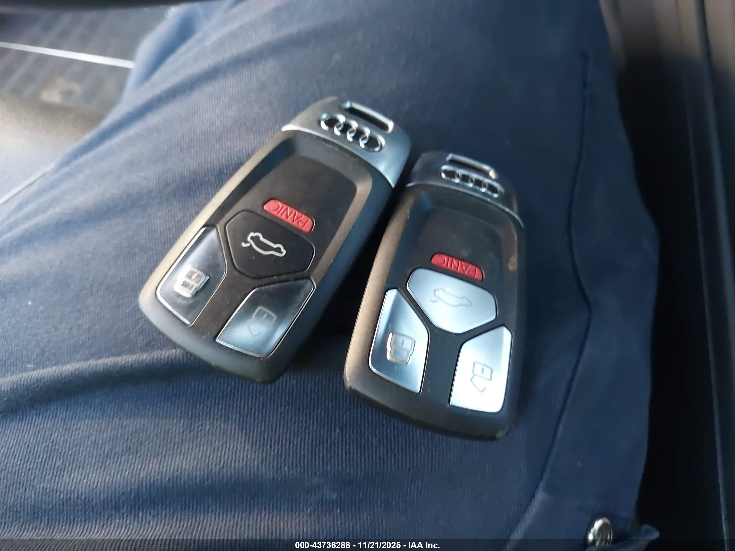 AUDI A4 image 11