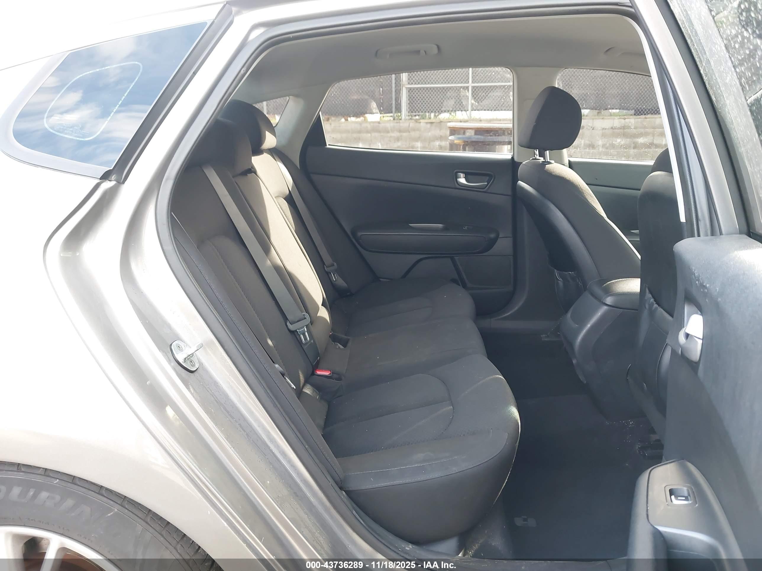KIA OPTIMA image 8