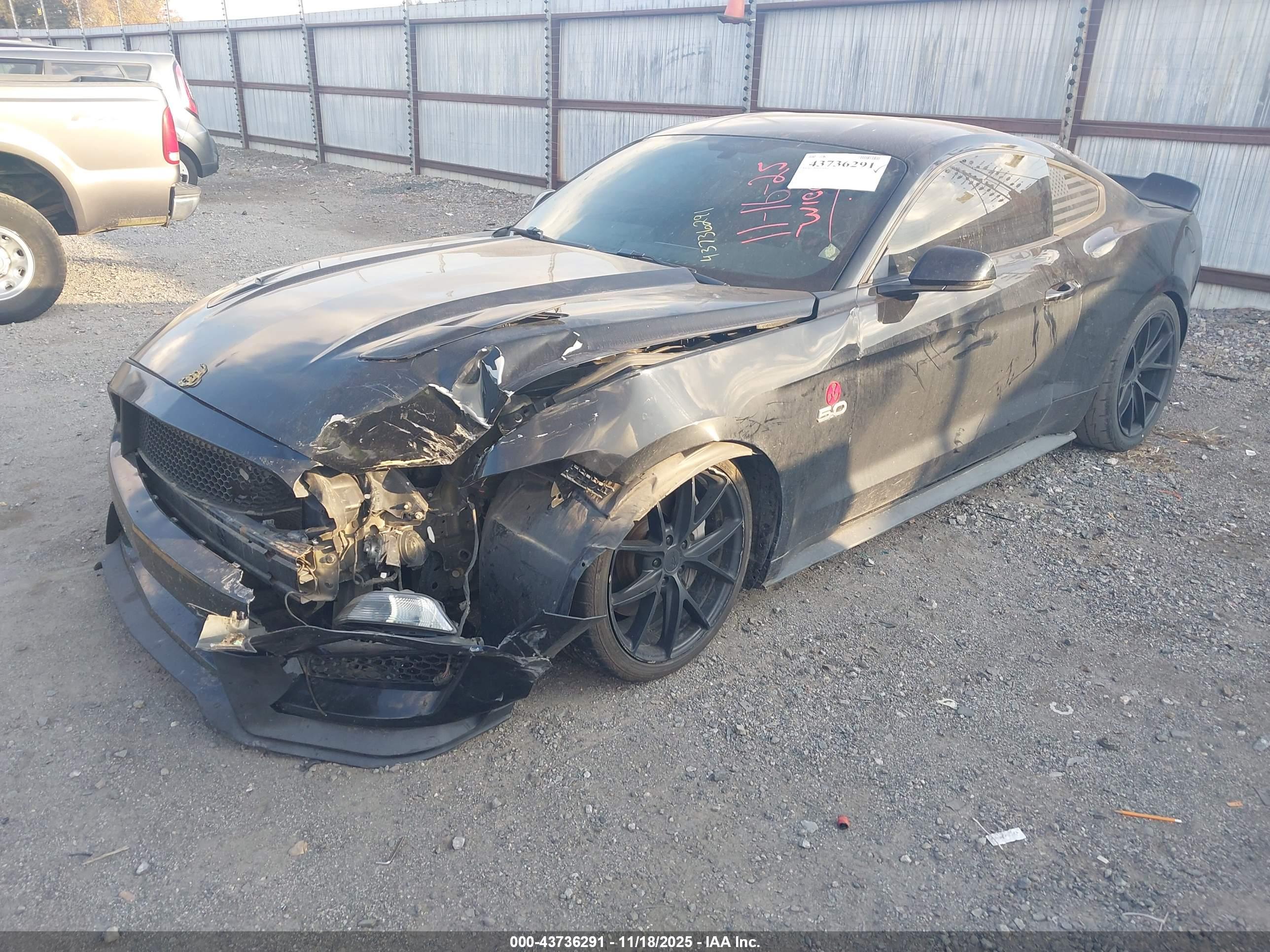FORD MUSTANG image 2