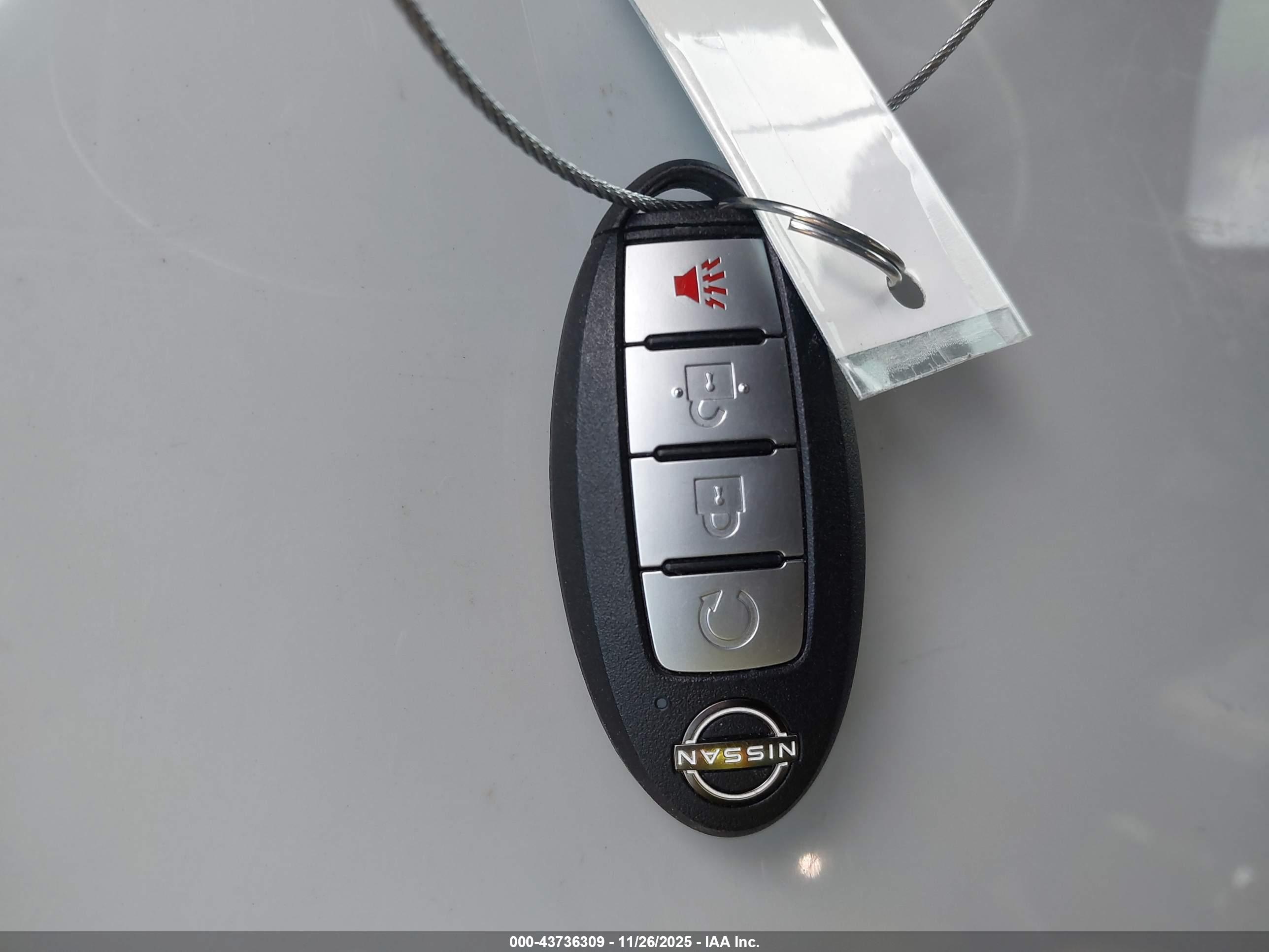 NISSAN FRONTIER image 11