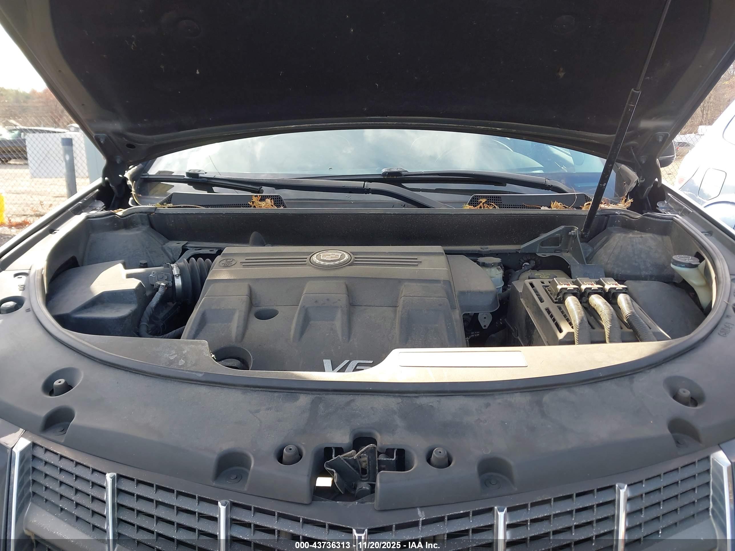 CADILLAC SRX image 10