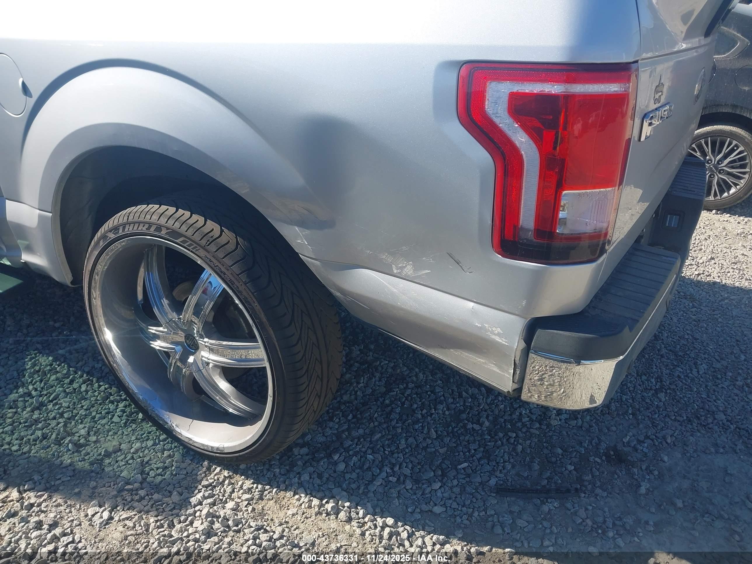 FORD F-150 image 6